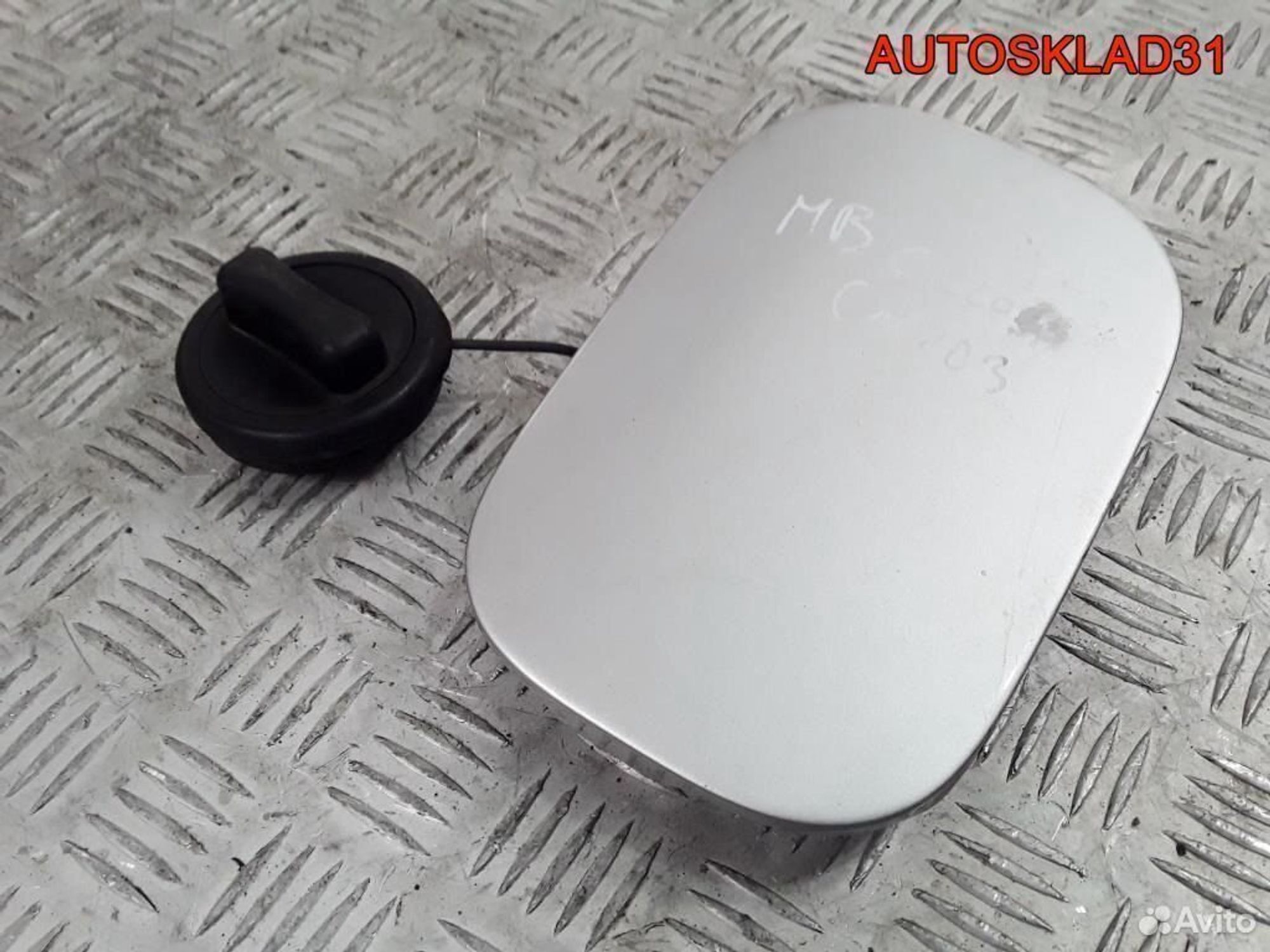 Лючок бензобака Mercedes Benz W203 A2037500806, 1100 рублей, Дубовое