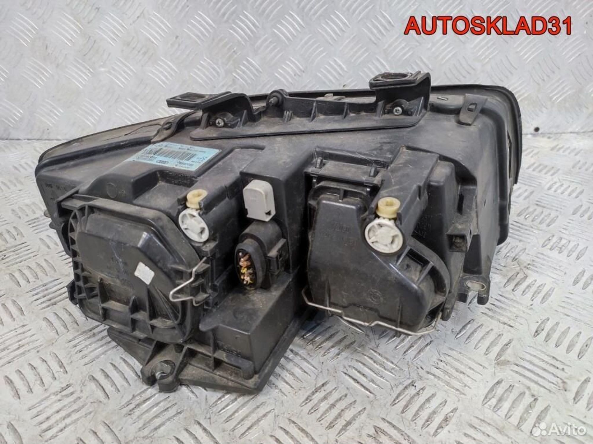 Фара левая Audi A4 B6 8E0941903F, 6300 рублей, Дубовое
