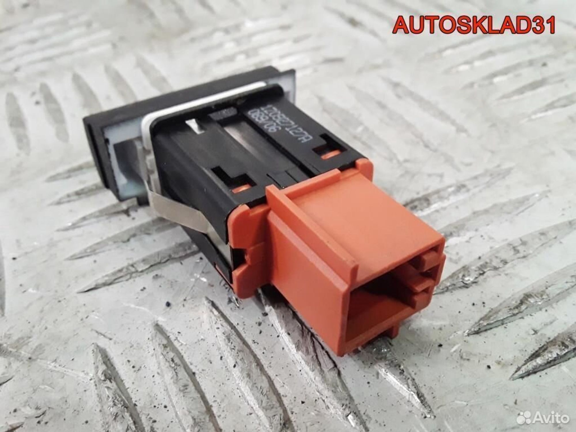 Кнопка контроля давления в шинах Skoda Octavia A5, 600 рублей, Дубовое