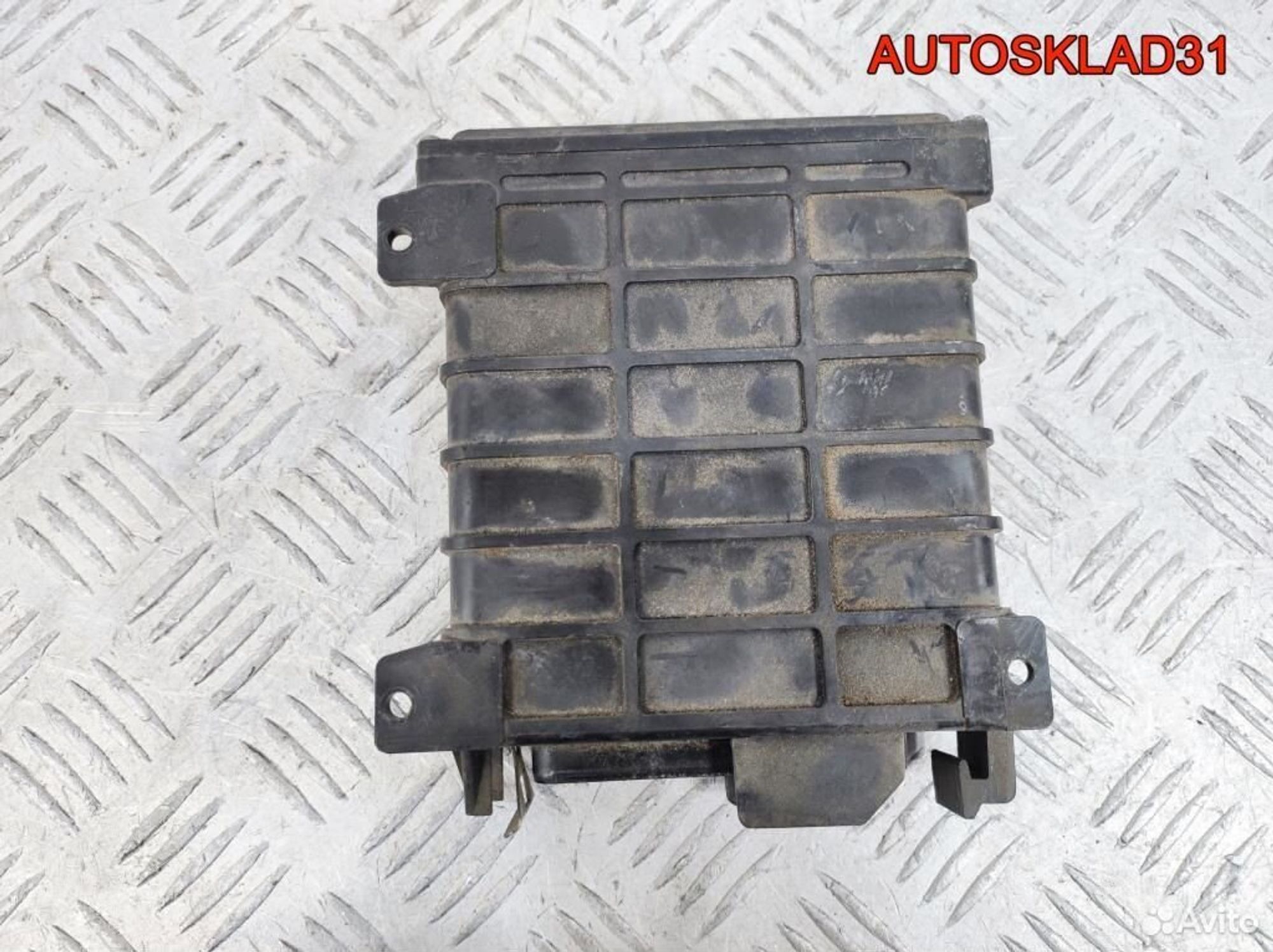 Блок эбу Audi 100 C3 811906264 Бензин, 1800 рублей, Дубовое