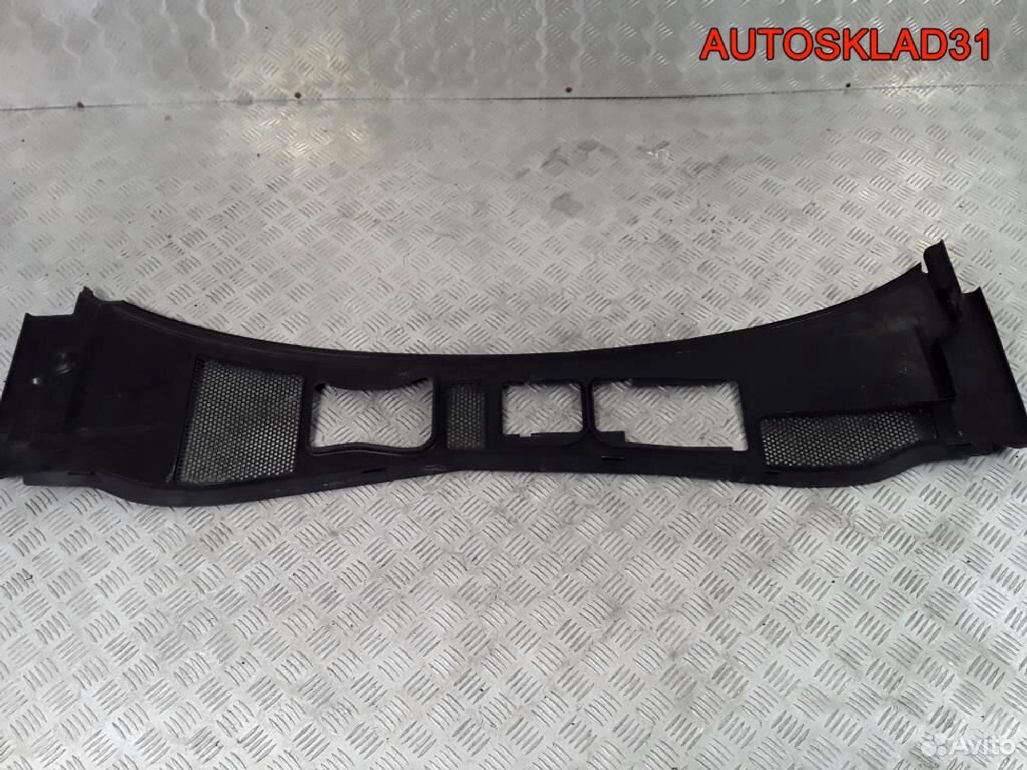 Решетка стеклоочистителя VW Passat B5+ 3B1819417C, 4500 рублей, Дубовое