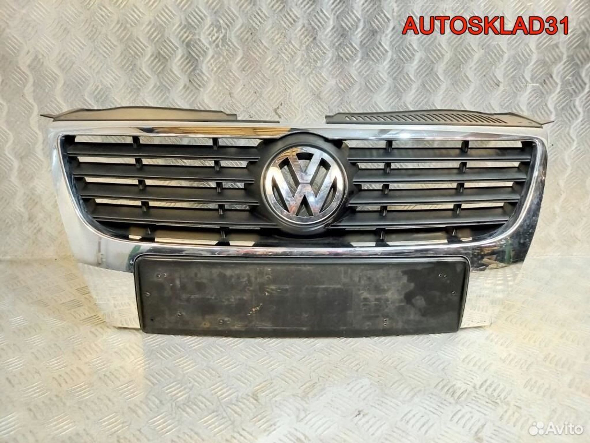 Решетка радиатора Volkswagen Passat B6 3C0853651, 6500 рублей, Дубовое