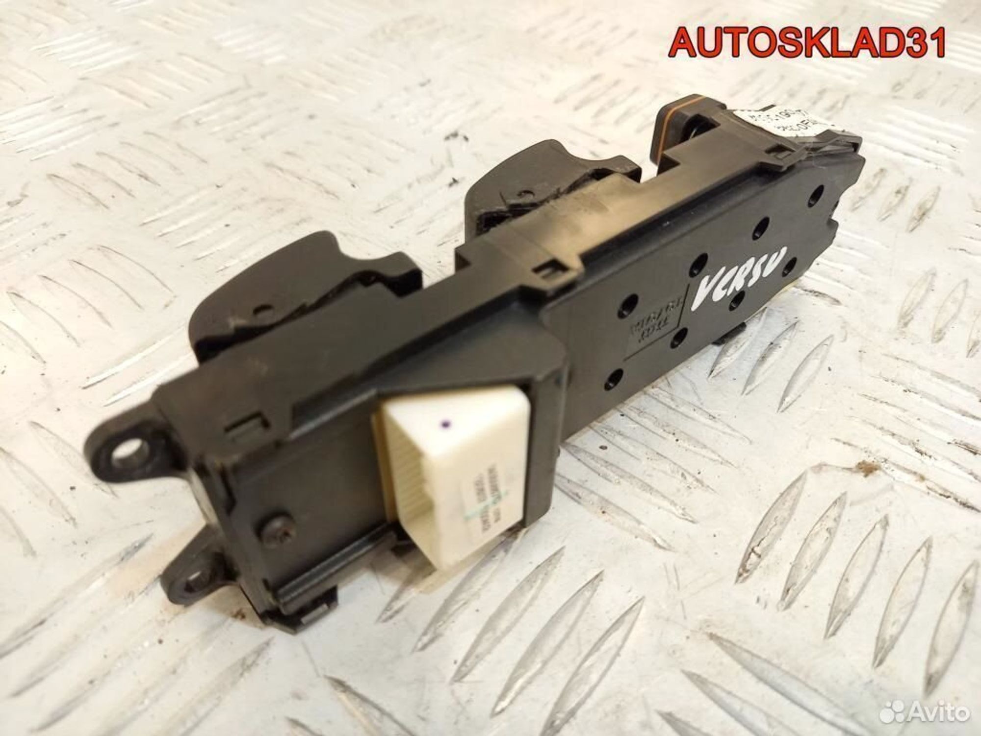 Блок управления стеклоподъемниками Королла Версо, 3600 рублей, Дубовое