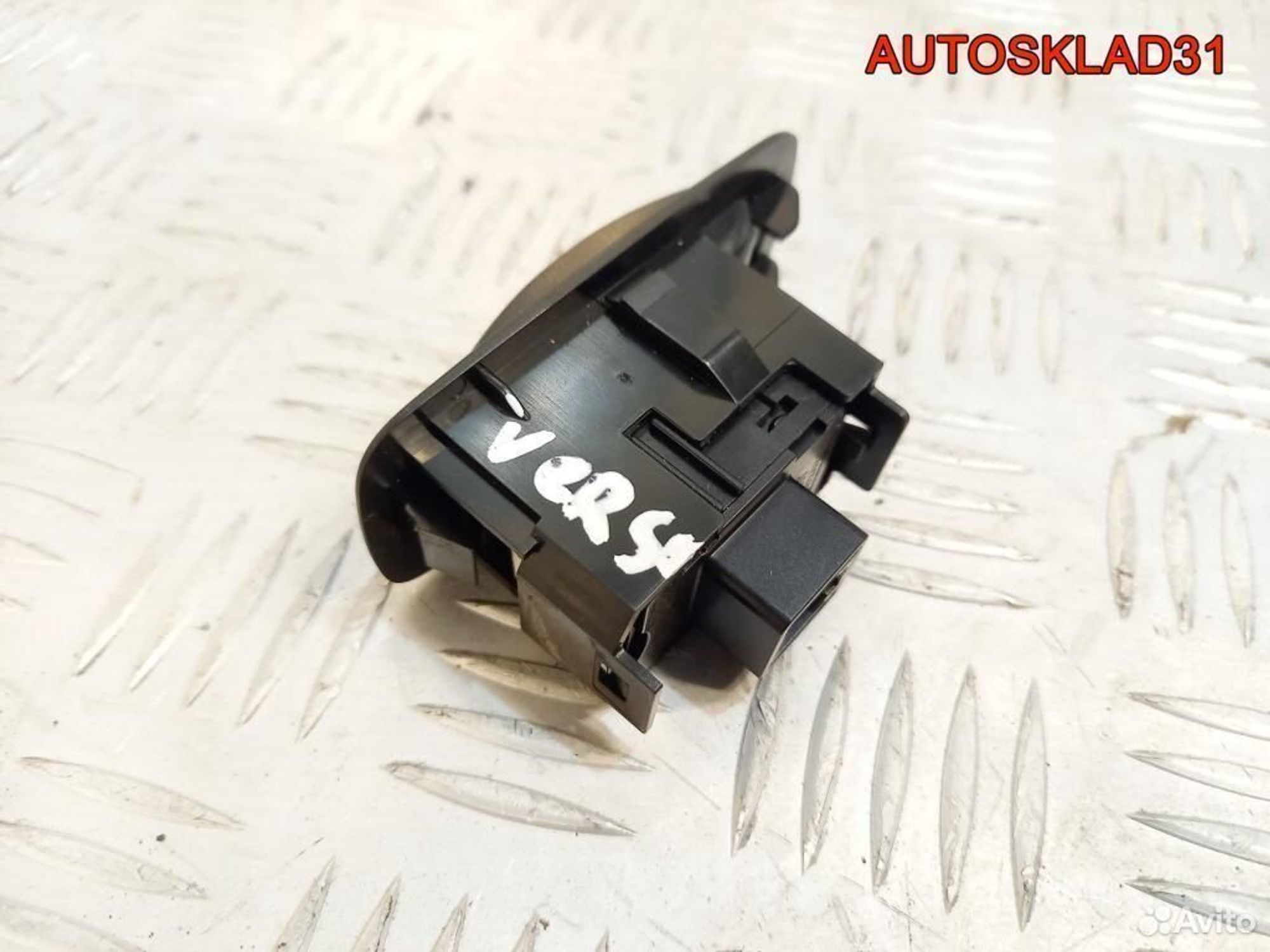 Блок управления стеклоподъемниками Королла Версо, 3600 рублей, Дубовое