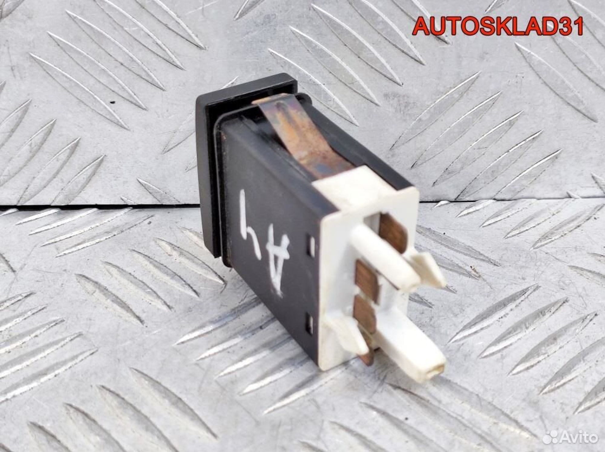 Кнопка противотуманки Audi A4 B5 4D0941535, 600 рублей, Дубовое