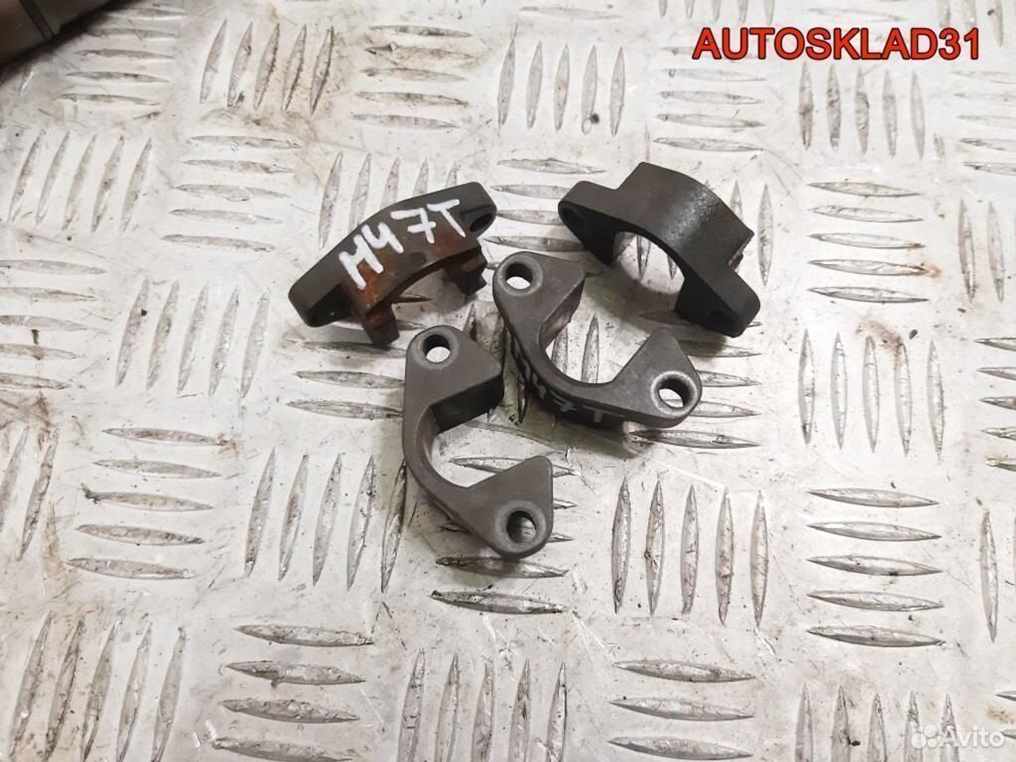 Кронштейн форсунки БМВ Х3 Е83 2,0 M47T 13537787215, 500 рублей, Дубовое