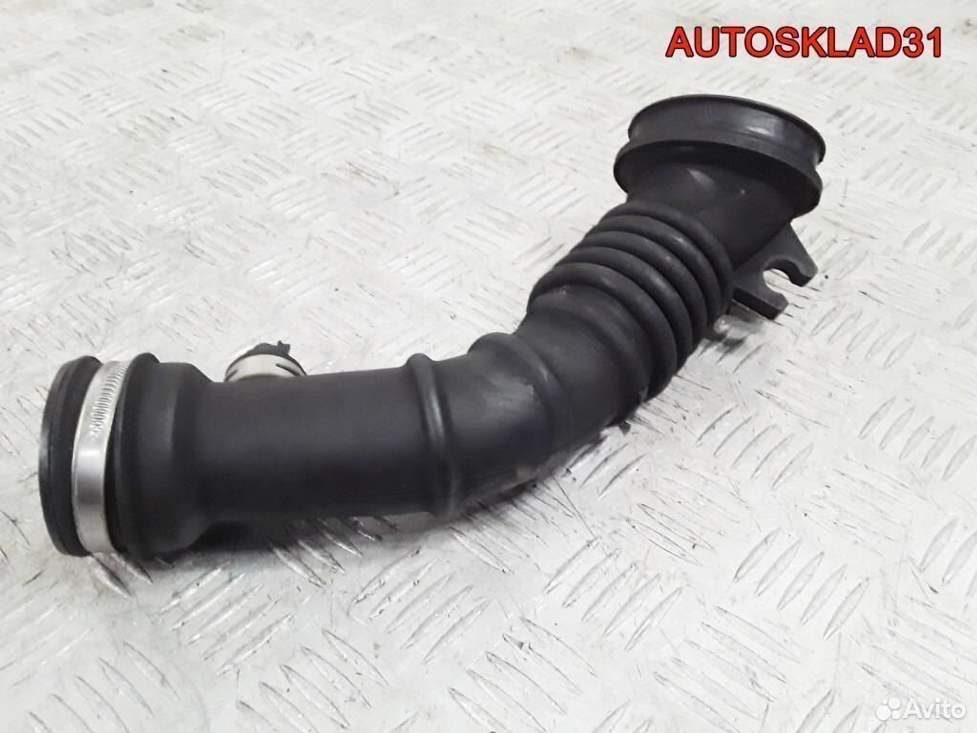 Патрубок интеркулера Toyota Corolla E12 1788033040, 1100 рублей, Дубовое