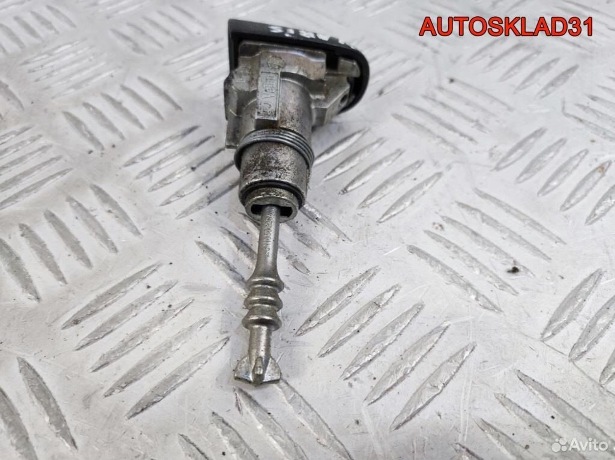 Вставка замка двери передней правой Toyota Yaris, 1700 рублей, Дубовое