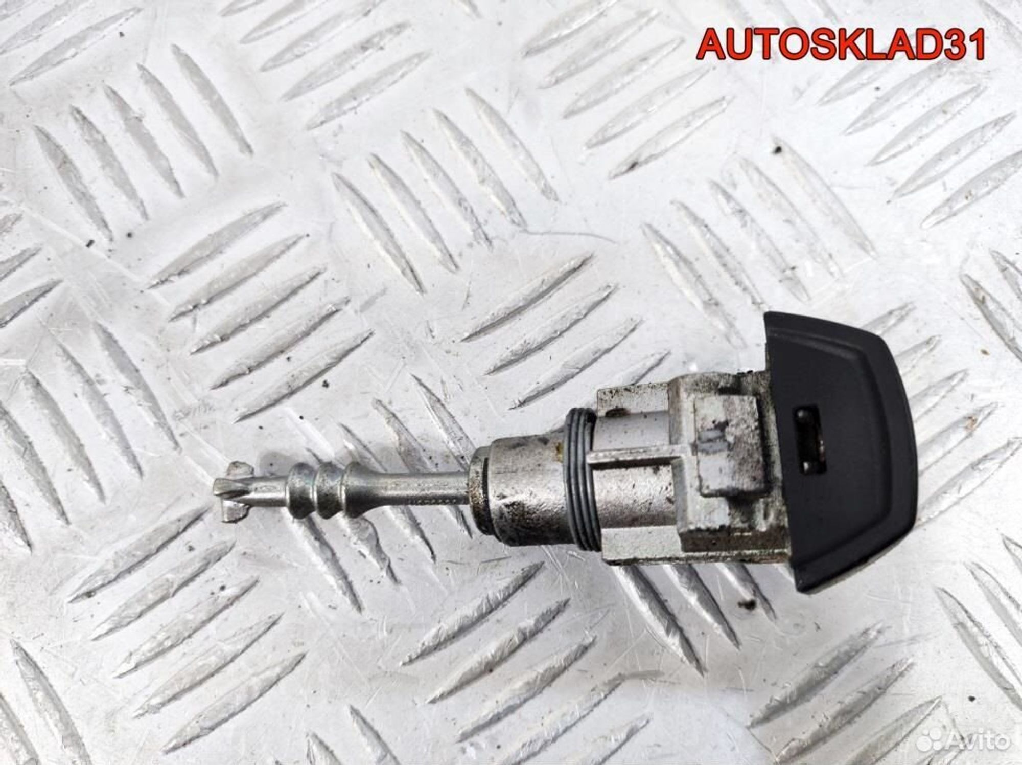 Вставка замка двери передней правой Toyota Yaris, 1700 рублей, Дубовое