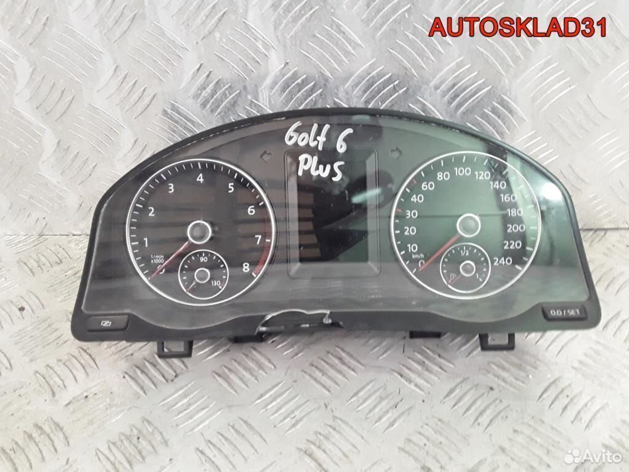 Панель приборов Volkswagen Golf Plus 5M0920872, 13900 рублей, Дубовое