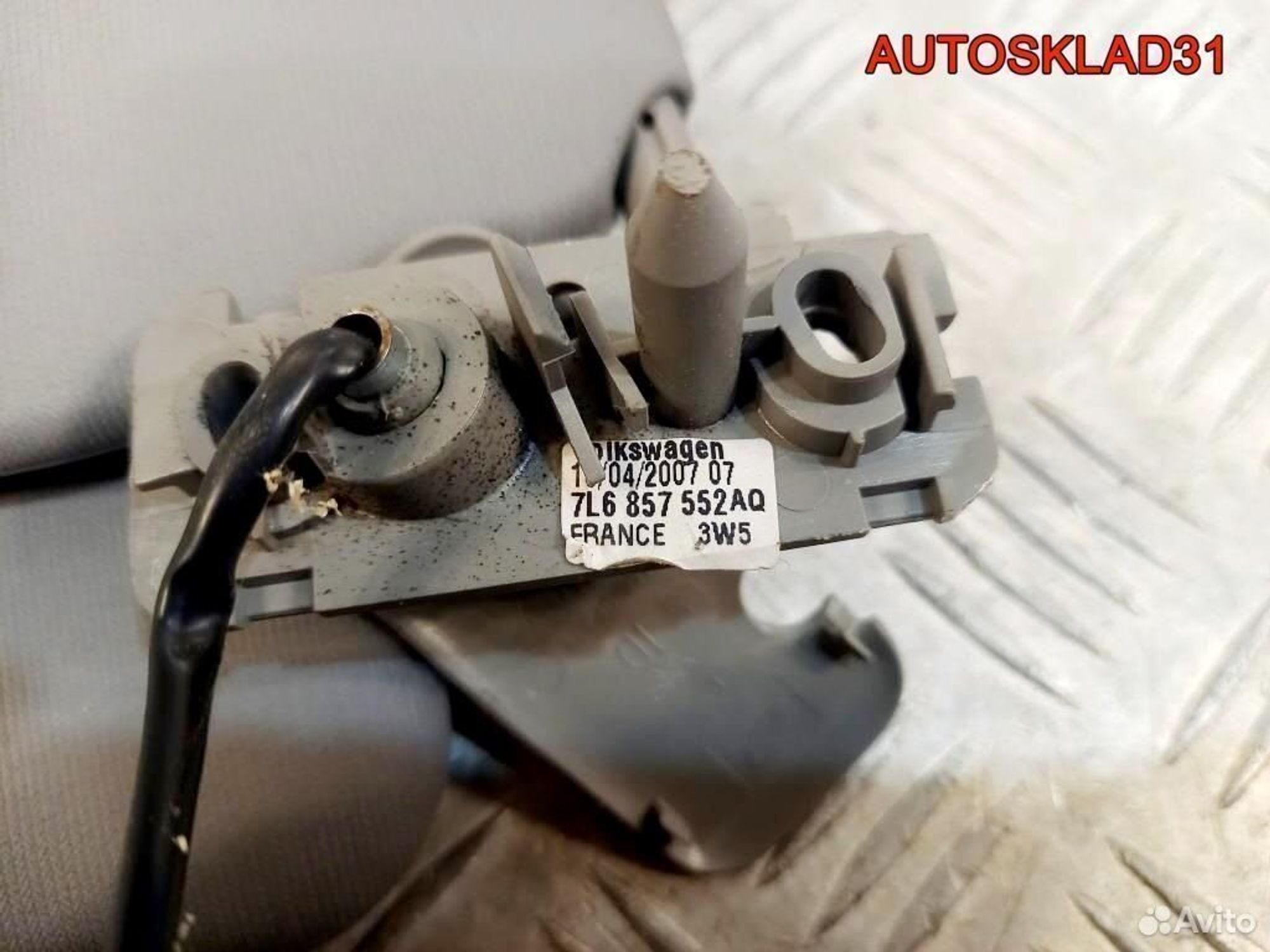 Козырек солнцезащитный правый VW Touareg 2002-2010, 1800 рублей, Дубовое