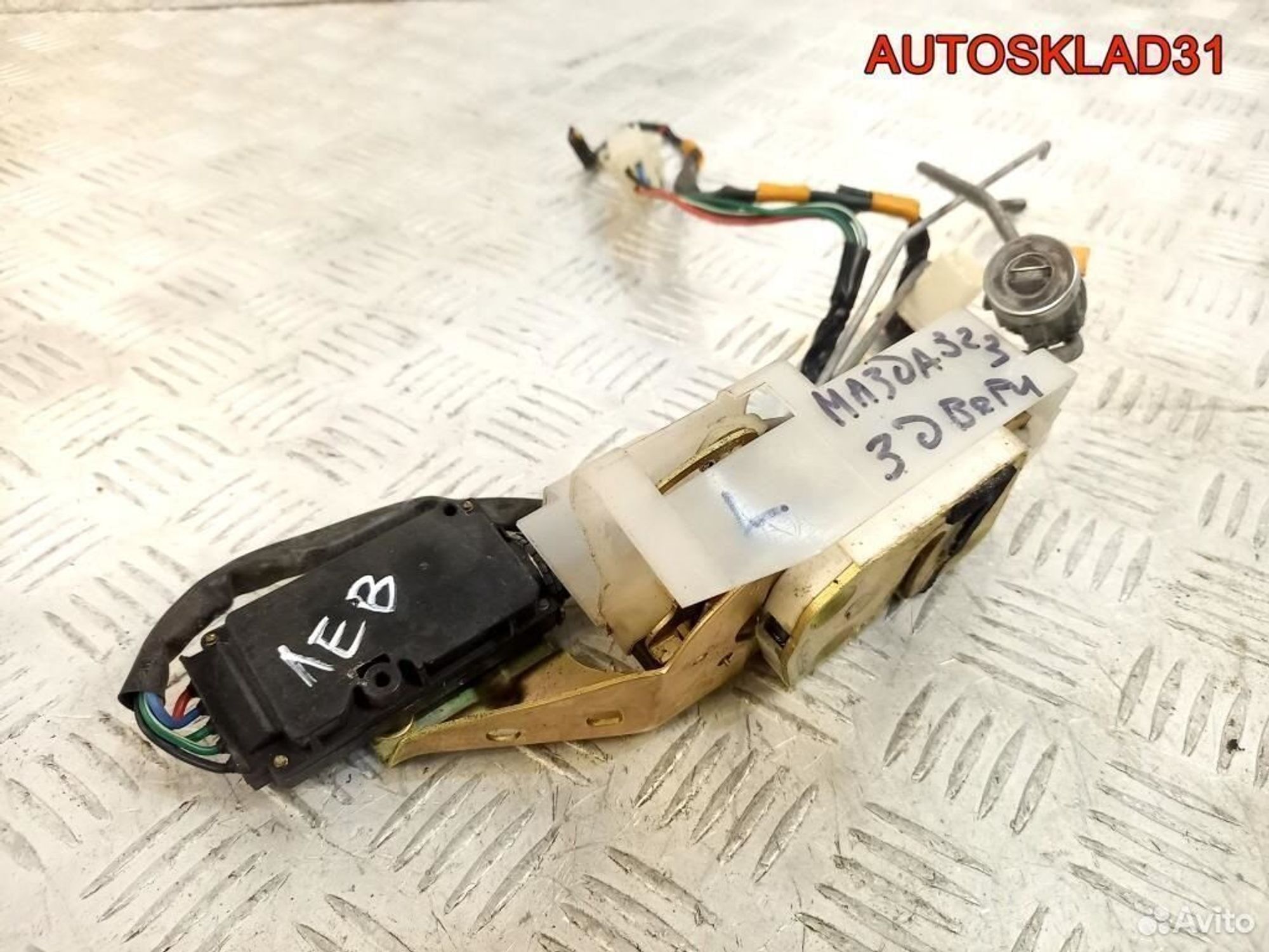 Замок двери передней левой Mazda 323 BA Хетчбэк, 1400 рублей, Дубовое