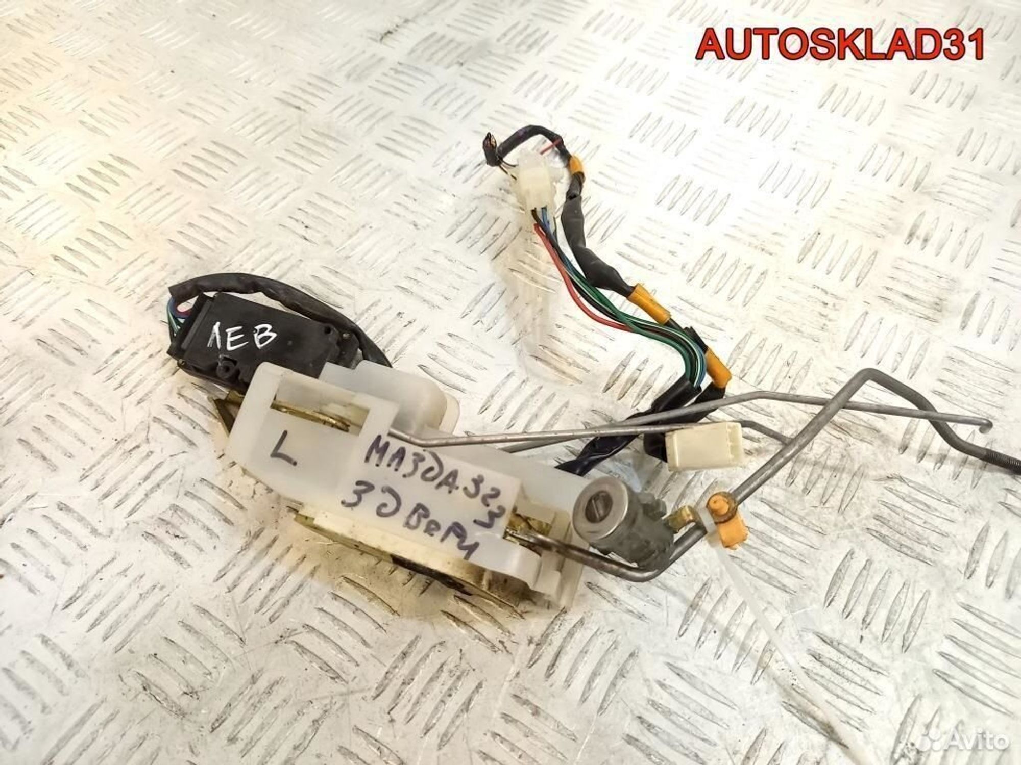 Замок двери передней левой Mazda 323 BA Хетчбэк, 1400 рублей, Дубовое