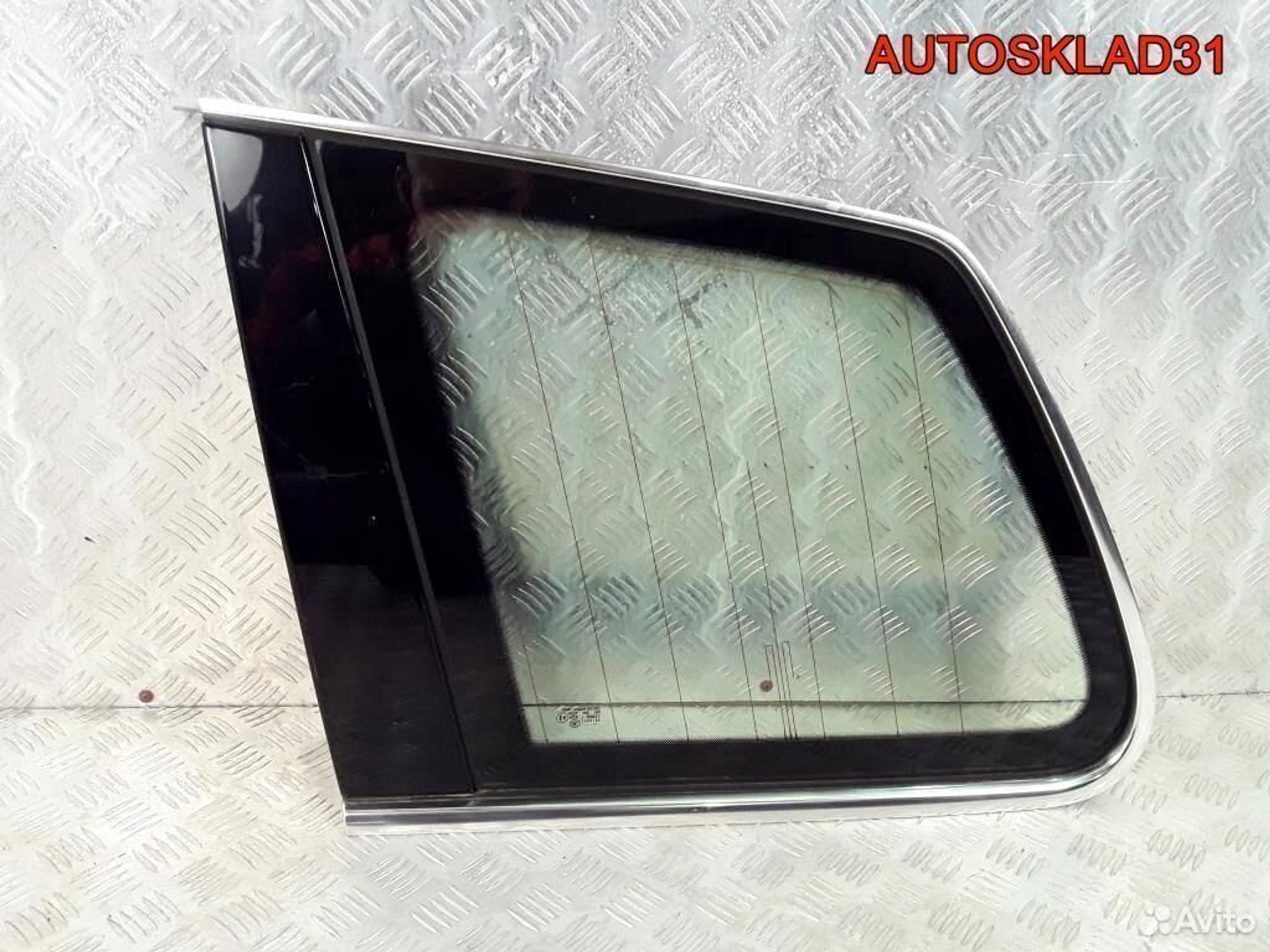 Стекло кузовное глухое левое VW Touareg 7L6845297, 2600 рублей, Дубовое