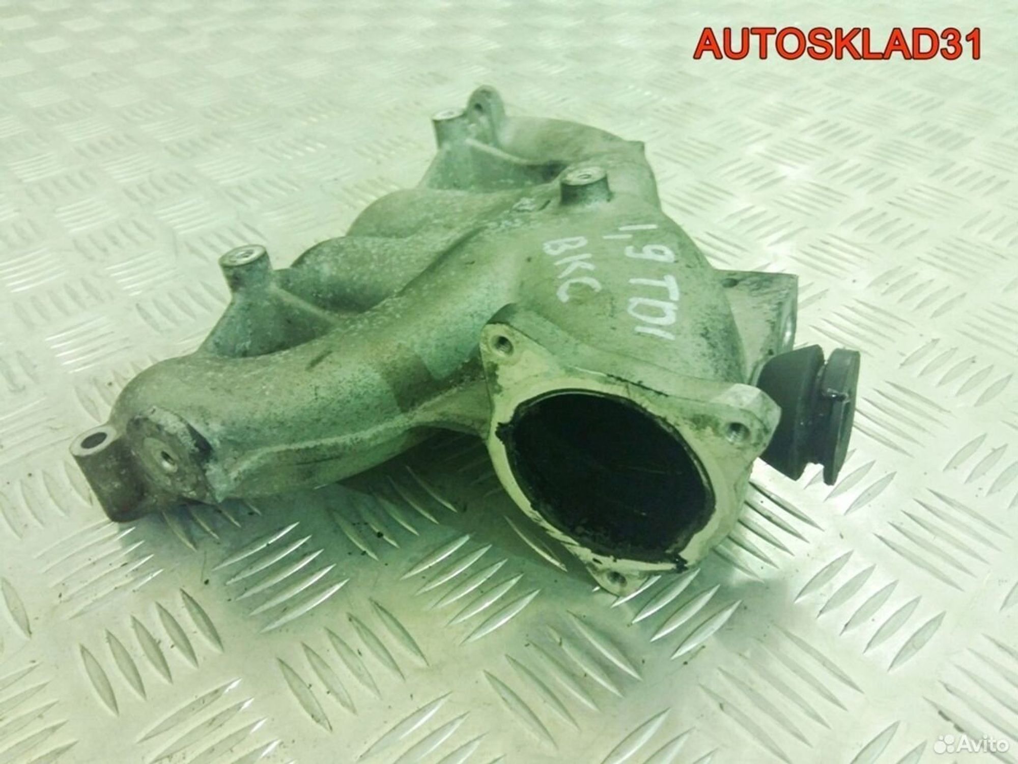 Коллектор впускной Volkswagen Passat B6 03G129713, 1100 рублей, Дубовое