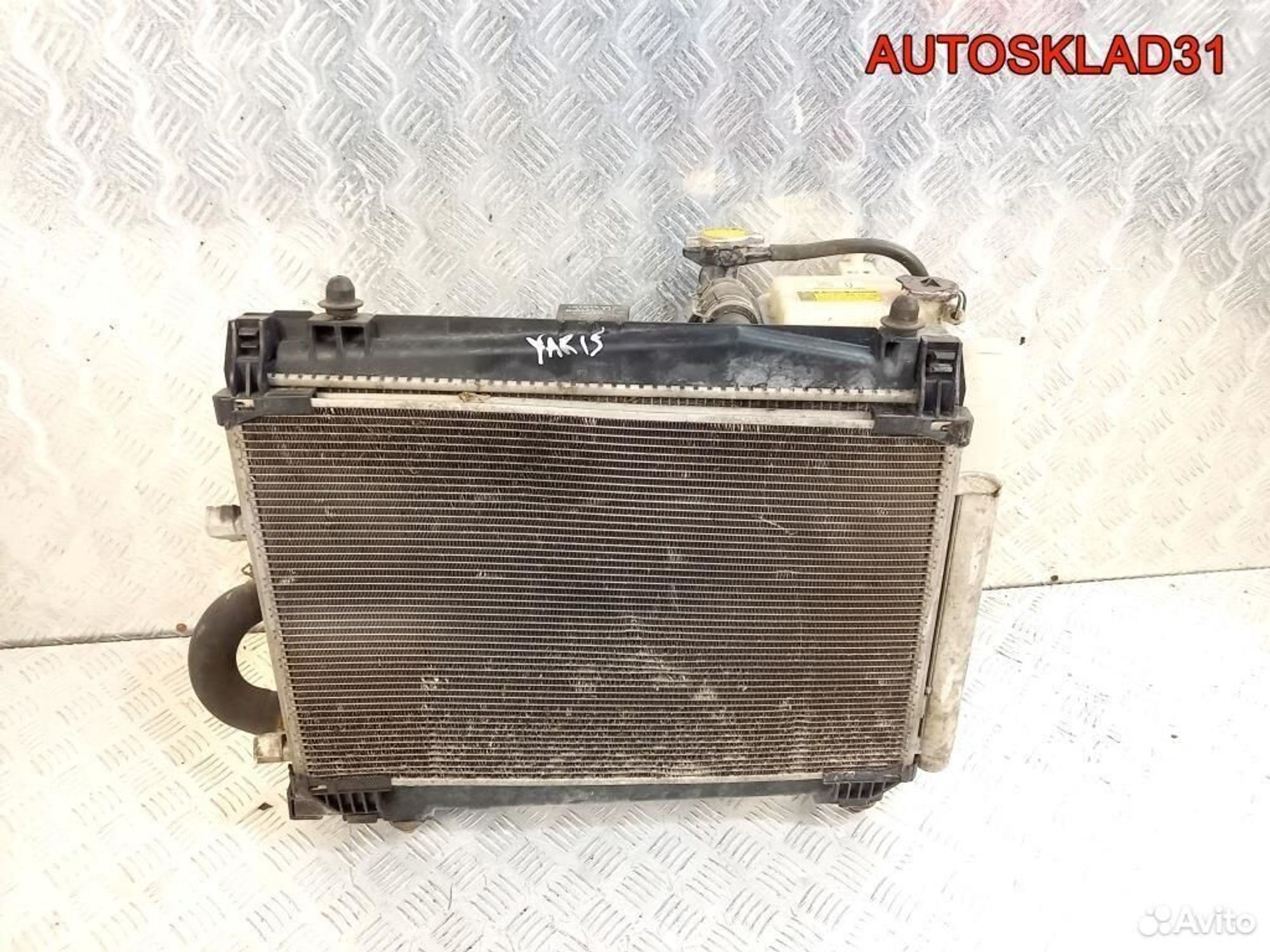 Касета радиаторов в сборе Toyota Yaris 1.3 бензин, 10100 рублей, Дубовое