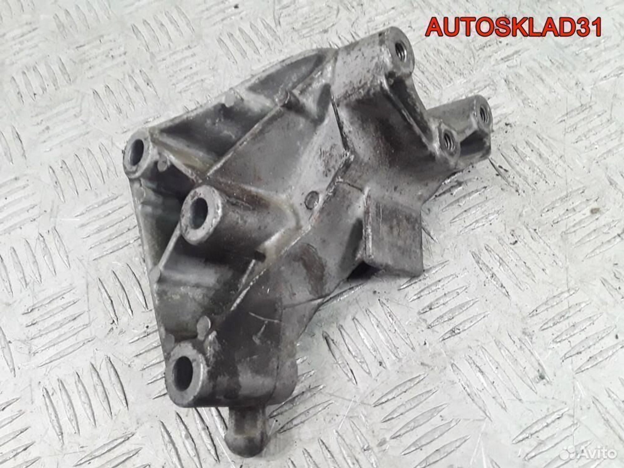Кронштейн кпп Opel Vectra B 90496729, 900 рублей, Дубовое