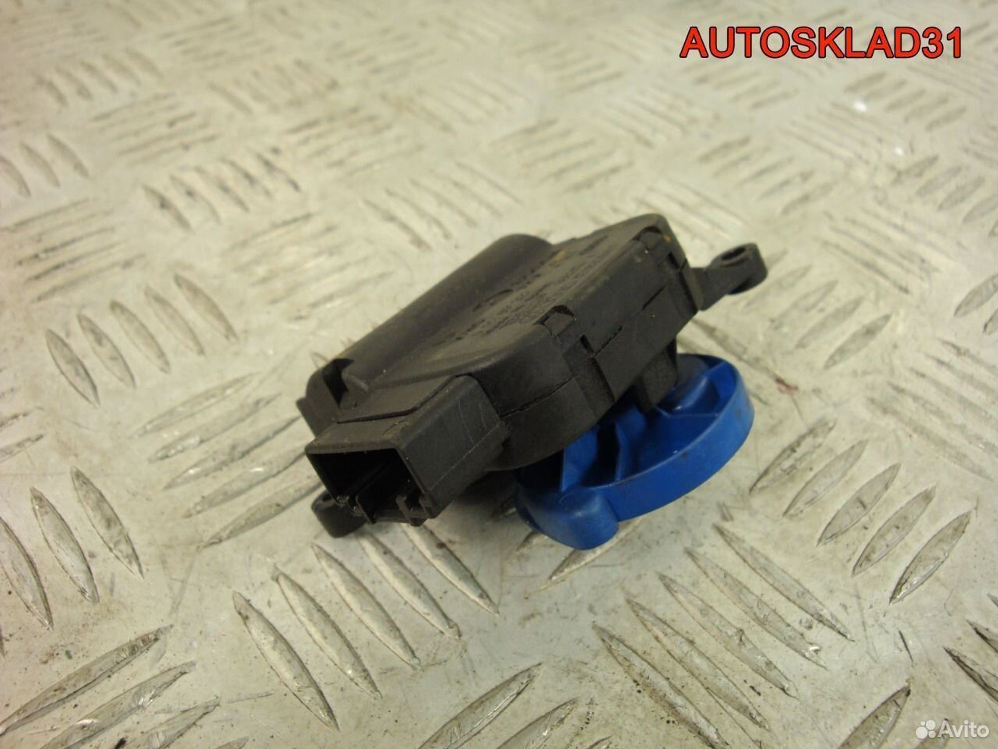 Моторчик заслонки отопителя Audi A4 B7 8E1820511F, 600 рублей, Дубовое