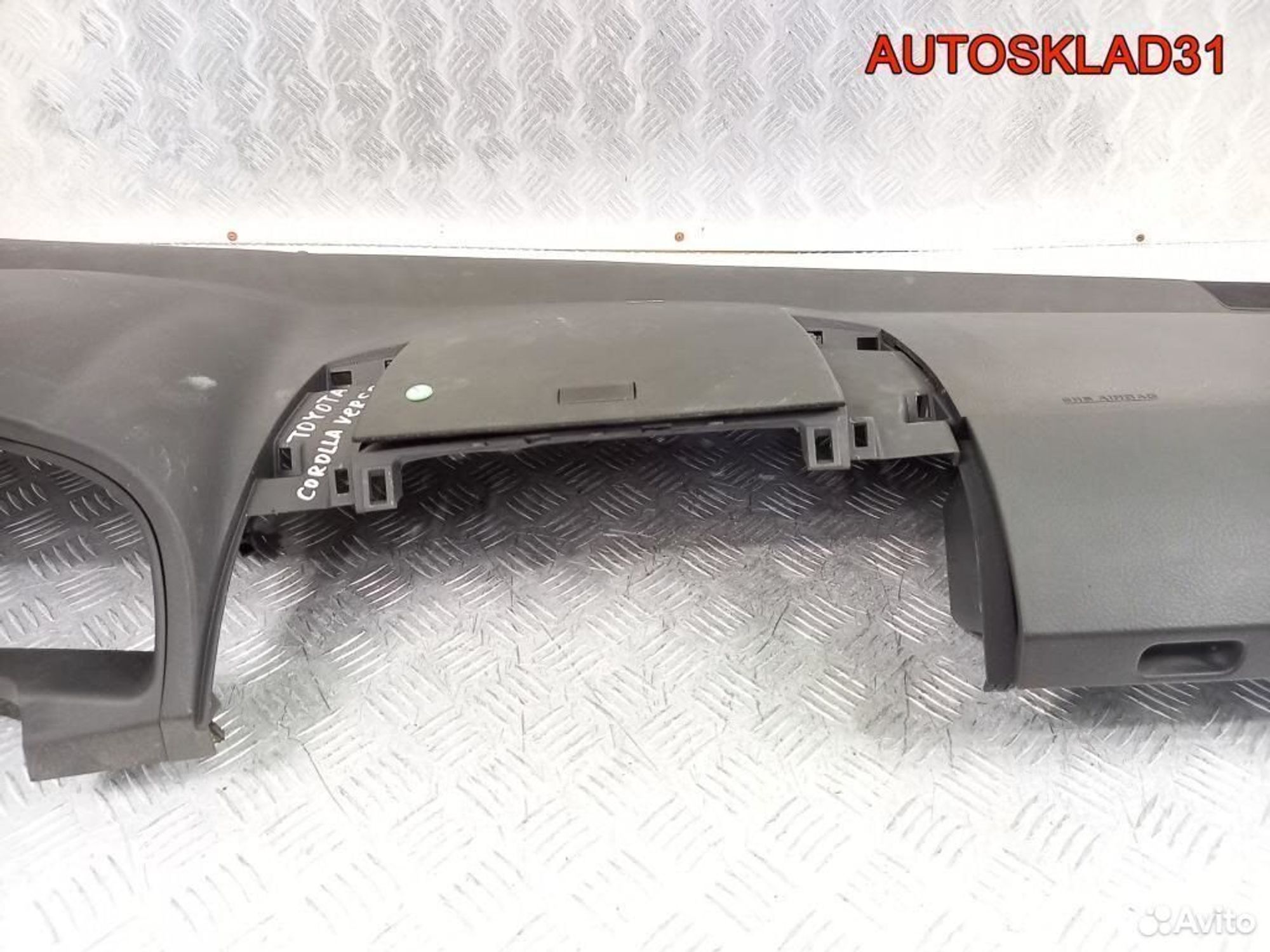 Торпедо Toyota Corolla Verso 553020F011B0, 11300 рублей, Дубовое