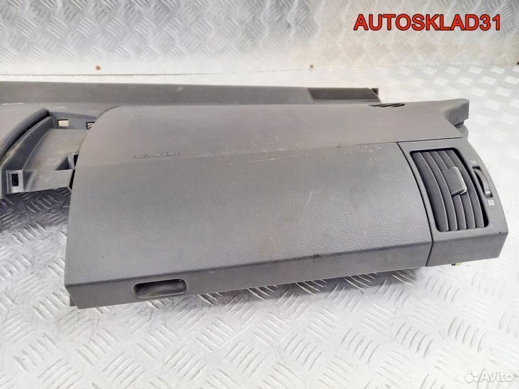 Торпедо Toyota Corolla Verso 553020F011B0, 11300 рублей, Дубовое