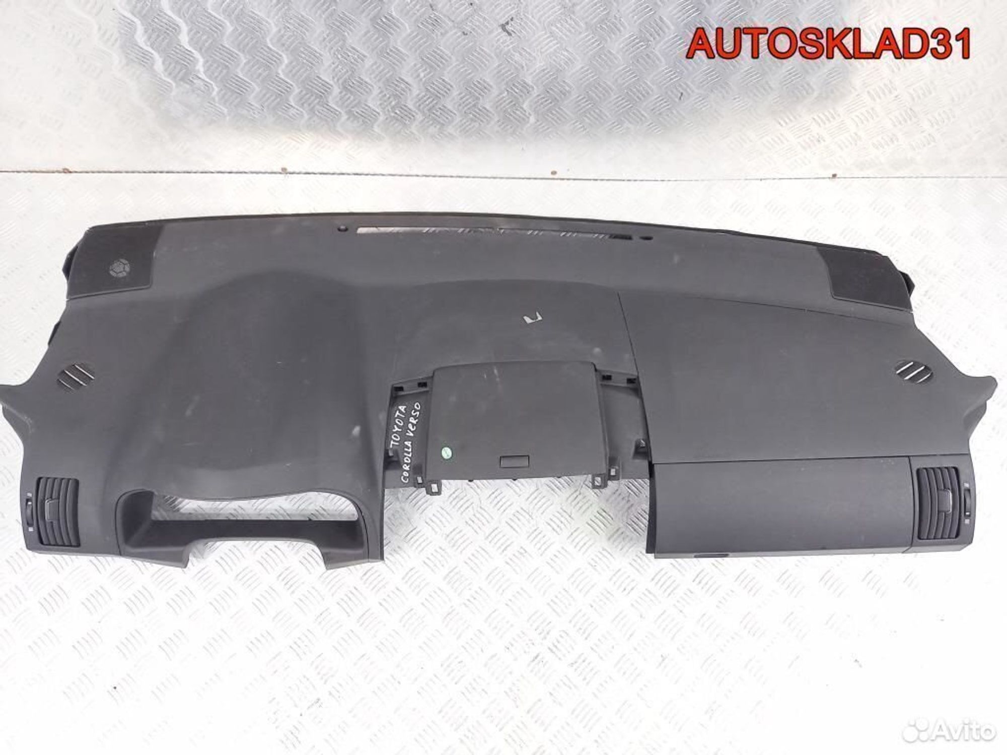 Торпедо Toyota Corolla Verso 553020F011B0, 11300 рублей, Дубовое