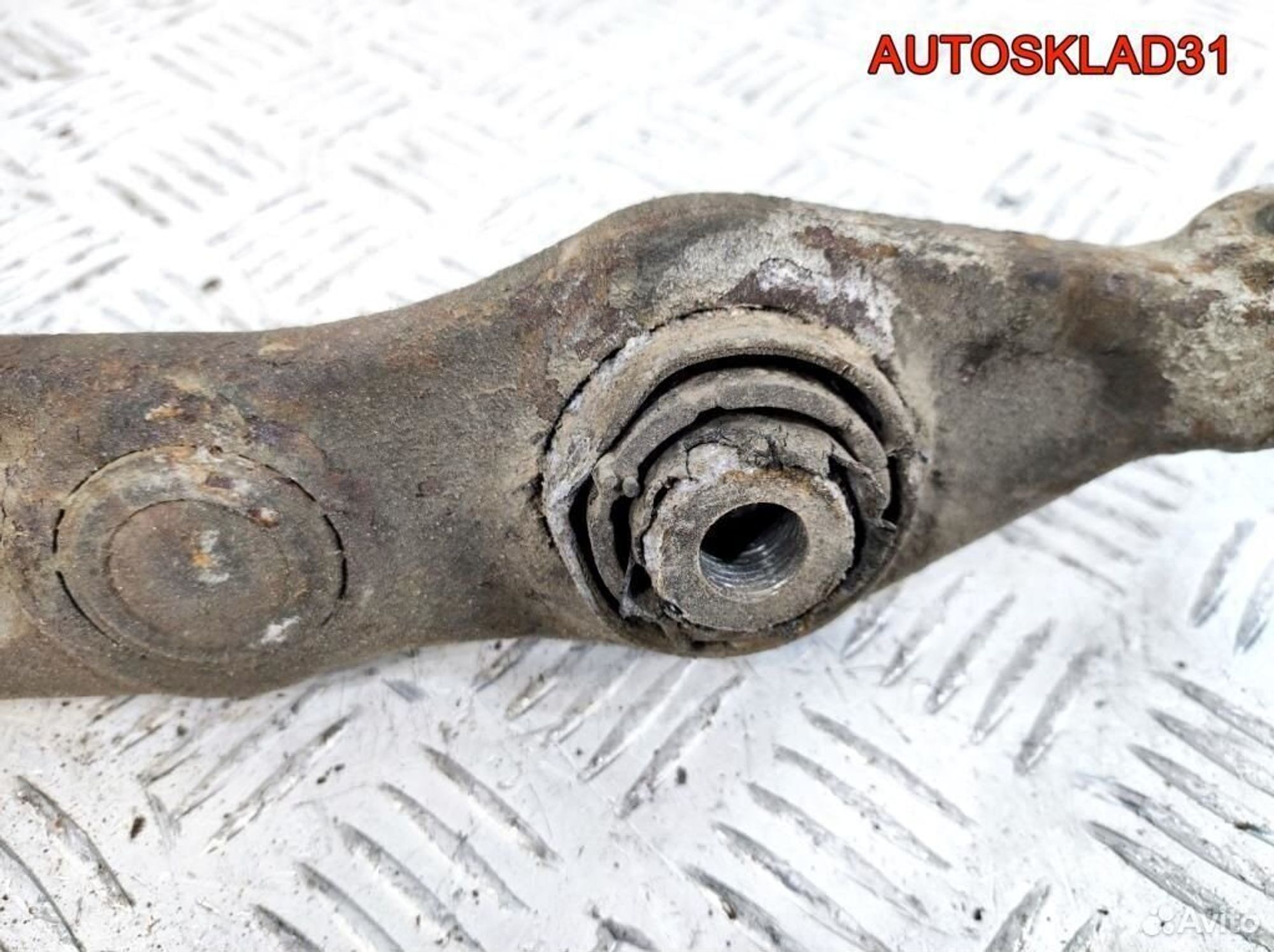 Рычаг передний нижний правый задний Mercedes W211, 1700 рублей, Дубовое