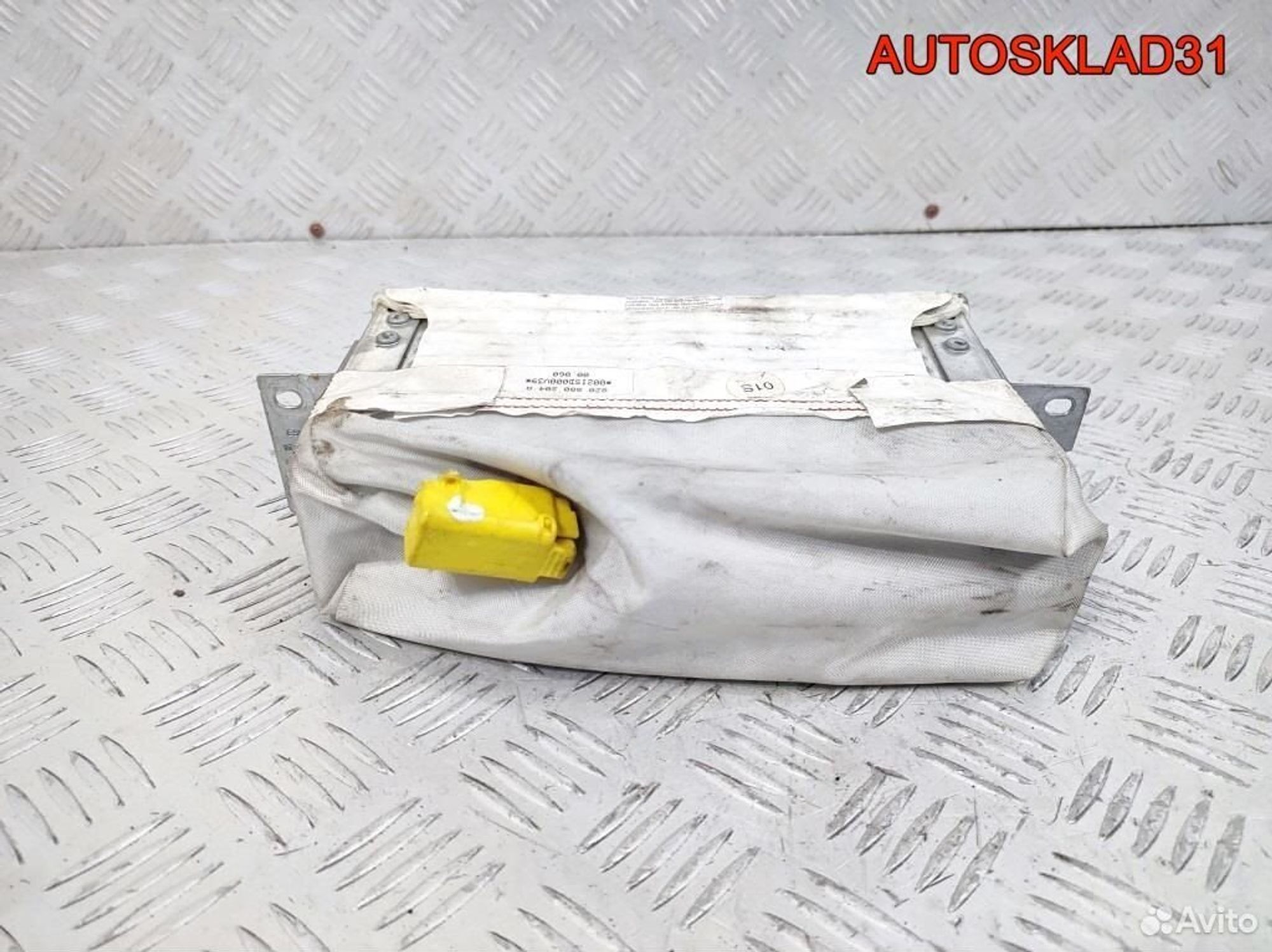 Подушка безопасности пассажира Audi A2 8Z0880204A, 4100 рублей, Дубовое