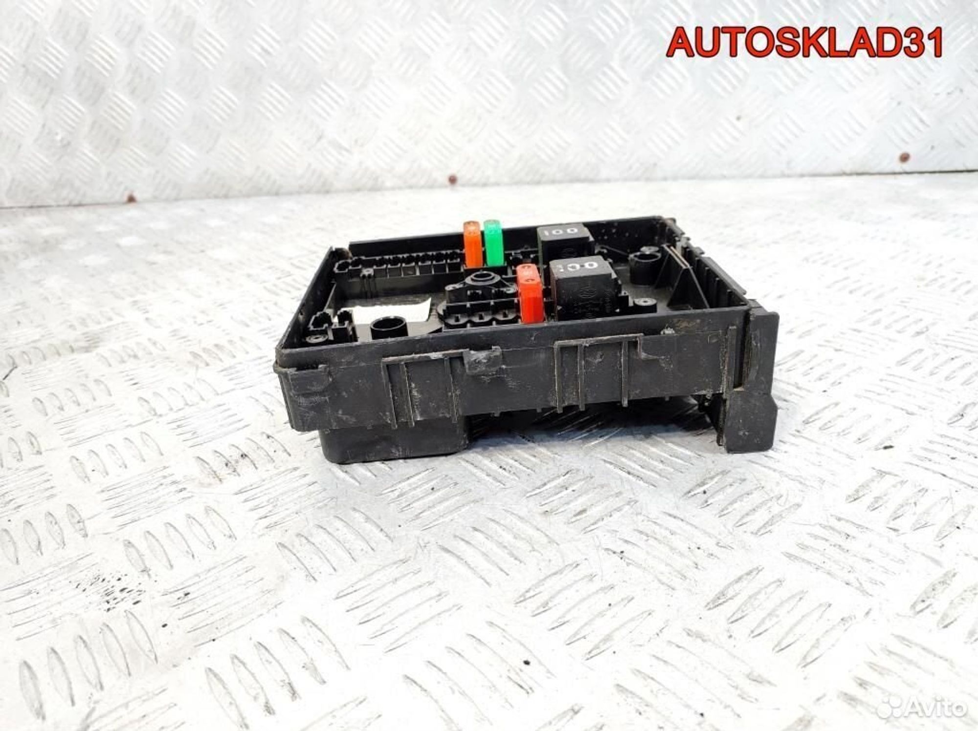 Блок предохранителей Volkswagen Golf 6 1K0937125D, 2900 рублей, Дубовое