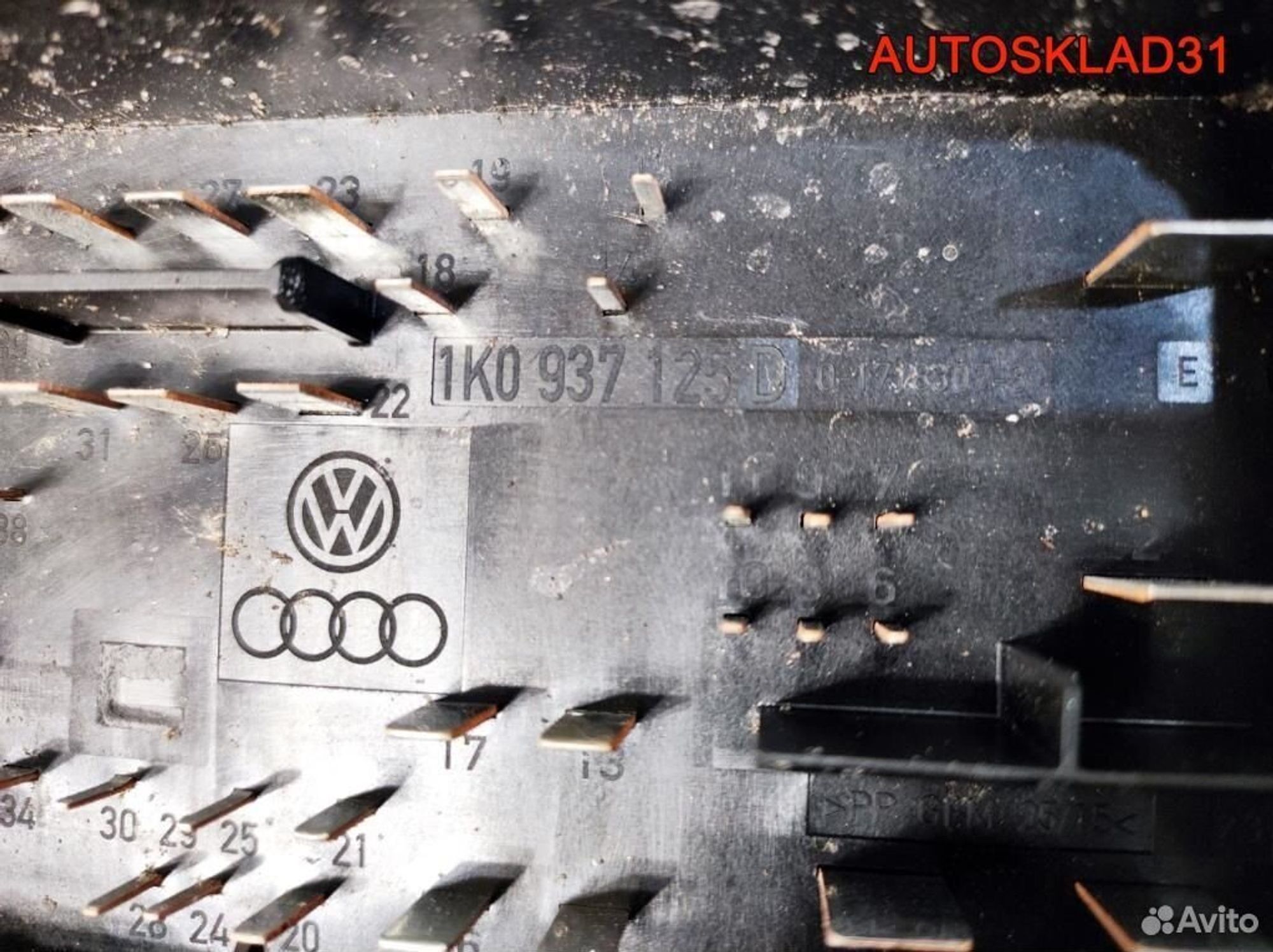 Блок предохранителей Volkswagen Golf 6 1K0937125D, 2900 рублей, Дубовое