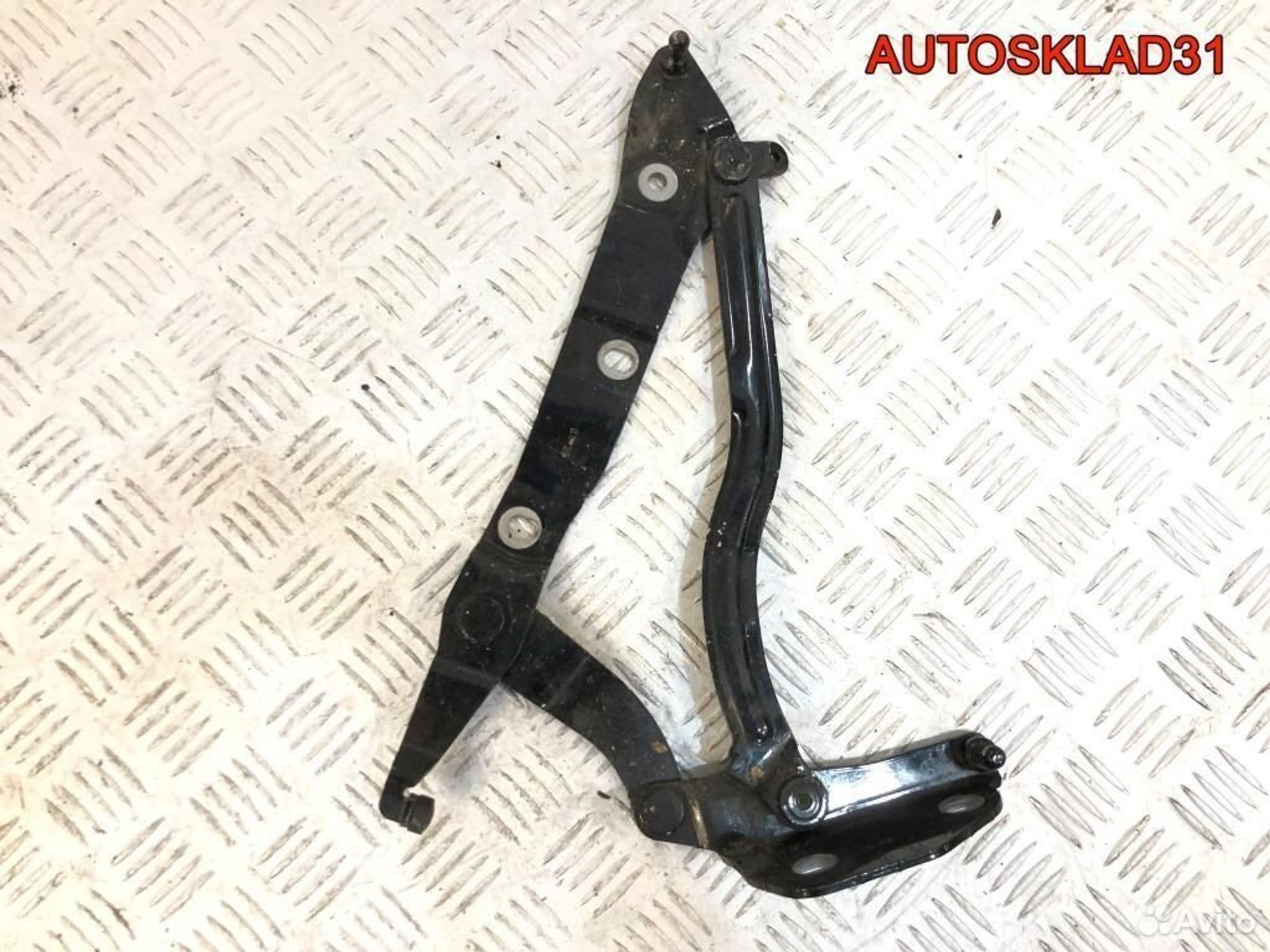 Петля крышки багажника левая Audi A8 D3 4E0827299C, 900 рублей, Дубовое