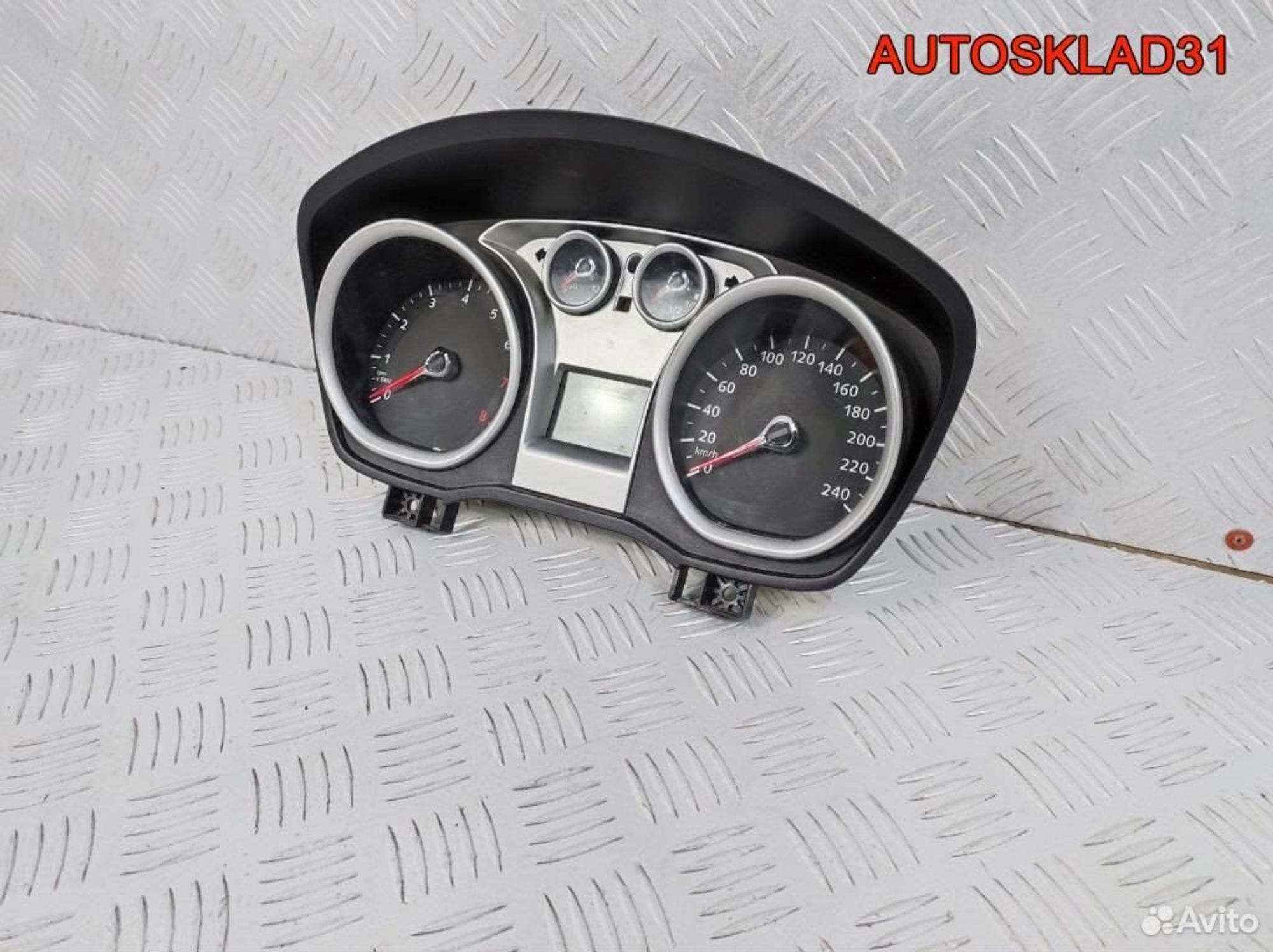 Панель приборов Ford Focus 2 Бензин 8V4T10849EE Рест, 22000 рублей, Дубовое