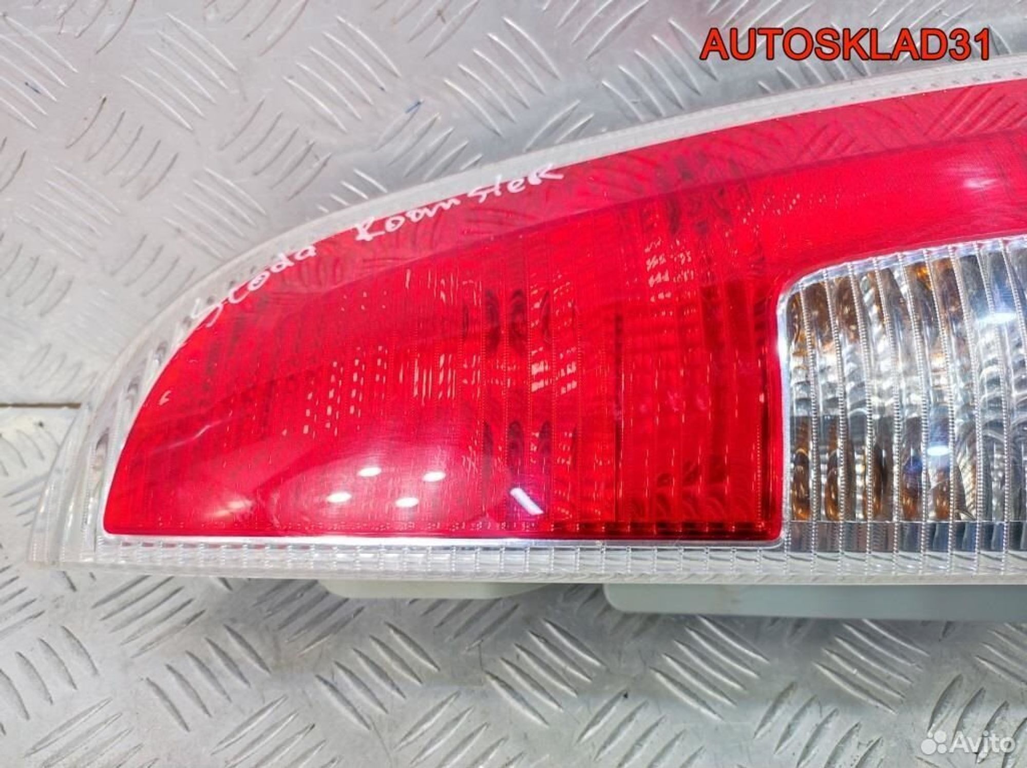 Фонарь задний правый Skoda Roomster 5J7945096, 4100 рублей, Дубовое