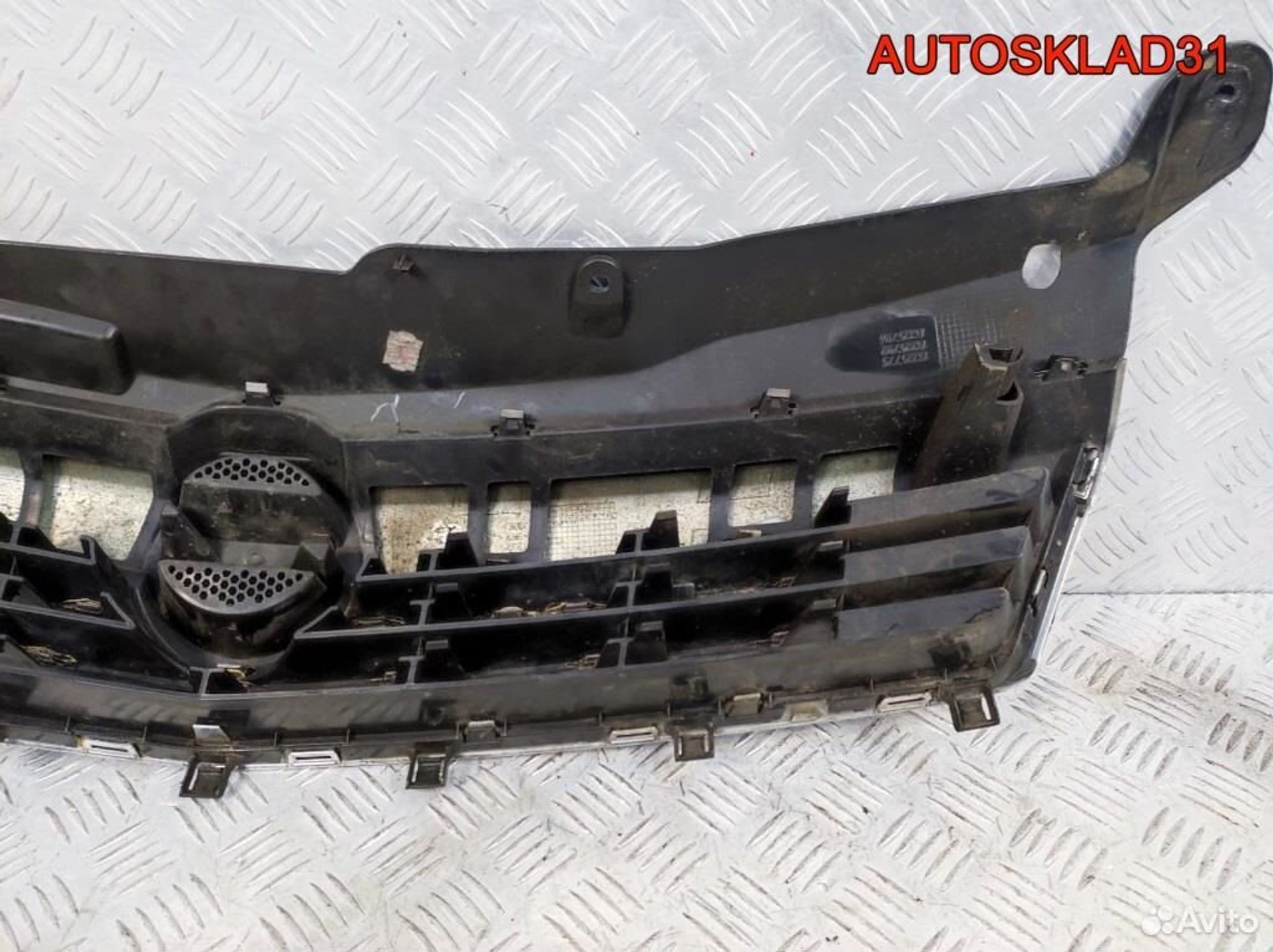 Решетка радиатора Opel Astra H 13225775 Рестайлинг, 11400 рублей, Дубовое