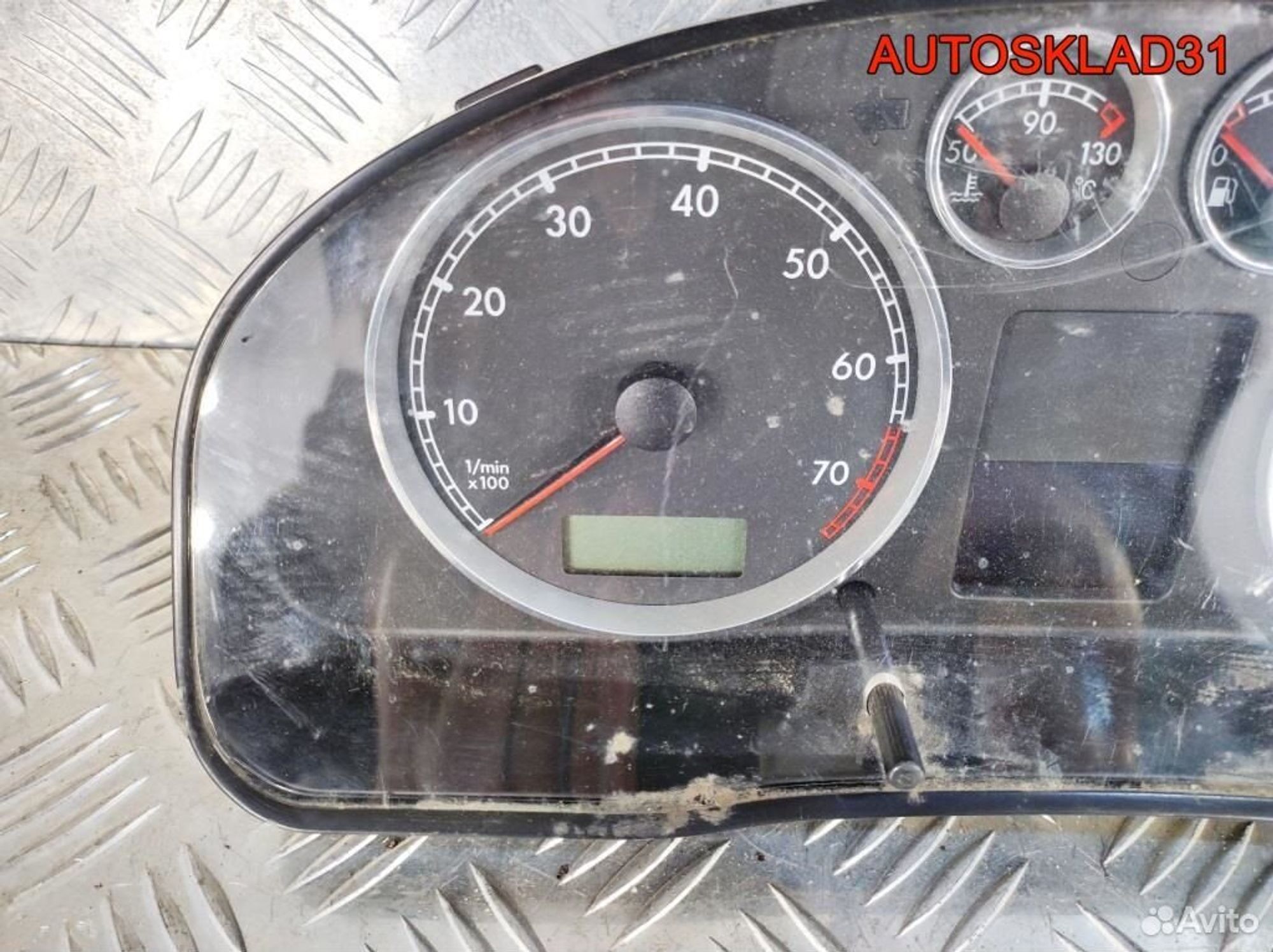 Панель приборов VW Passat B5+ 3B0920827 Бензин, 4100 рублей, Дубовое