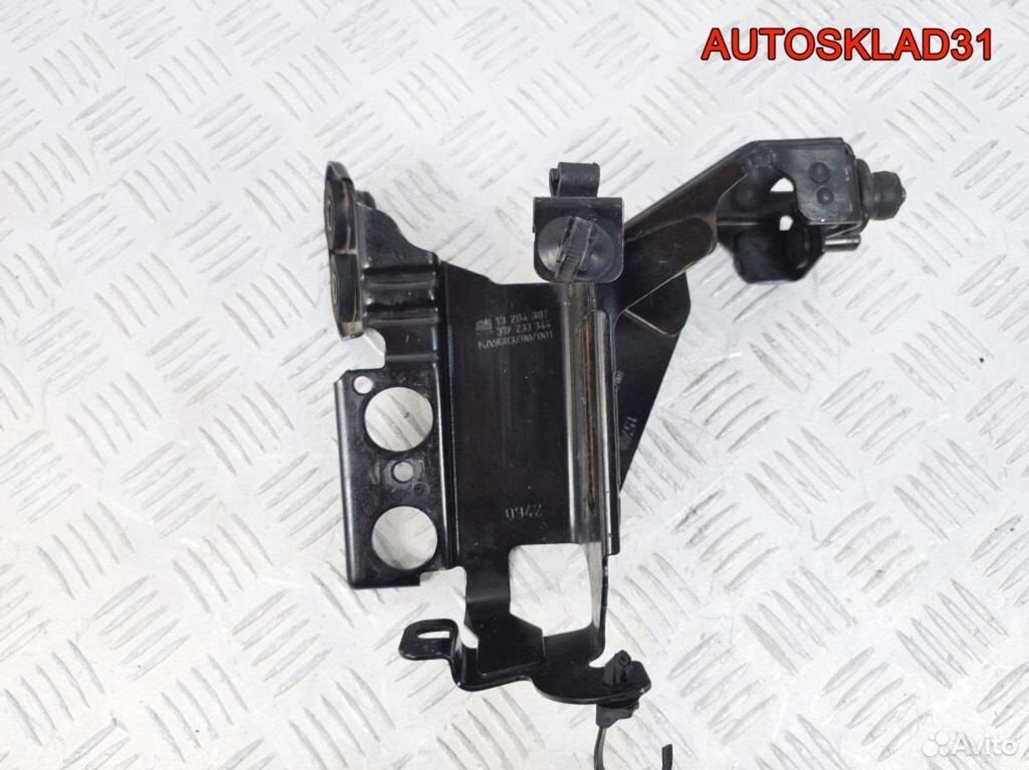 Кронштейн блока ABS Opel Astra J A14NET 13264387, 600 рублей, Дубовое