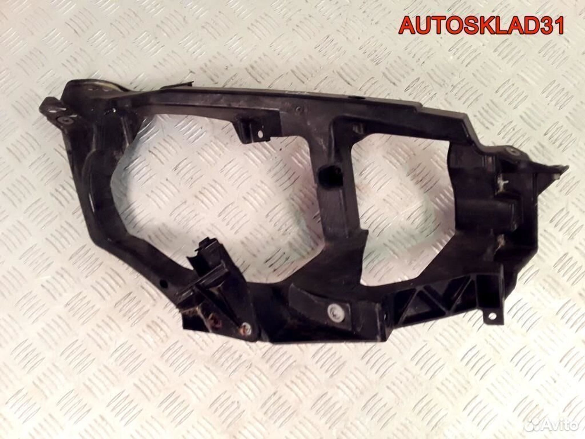 Панель передняя правая Mitsubishi Colt Z3 MN105060, 7000 рублей, Дубовое