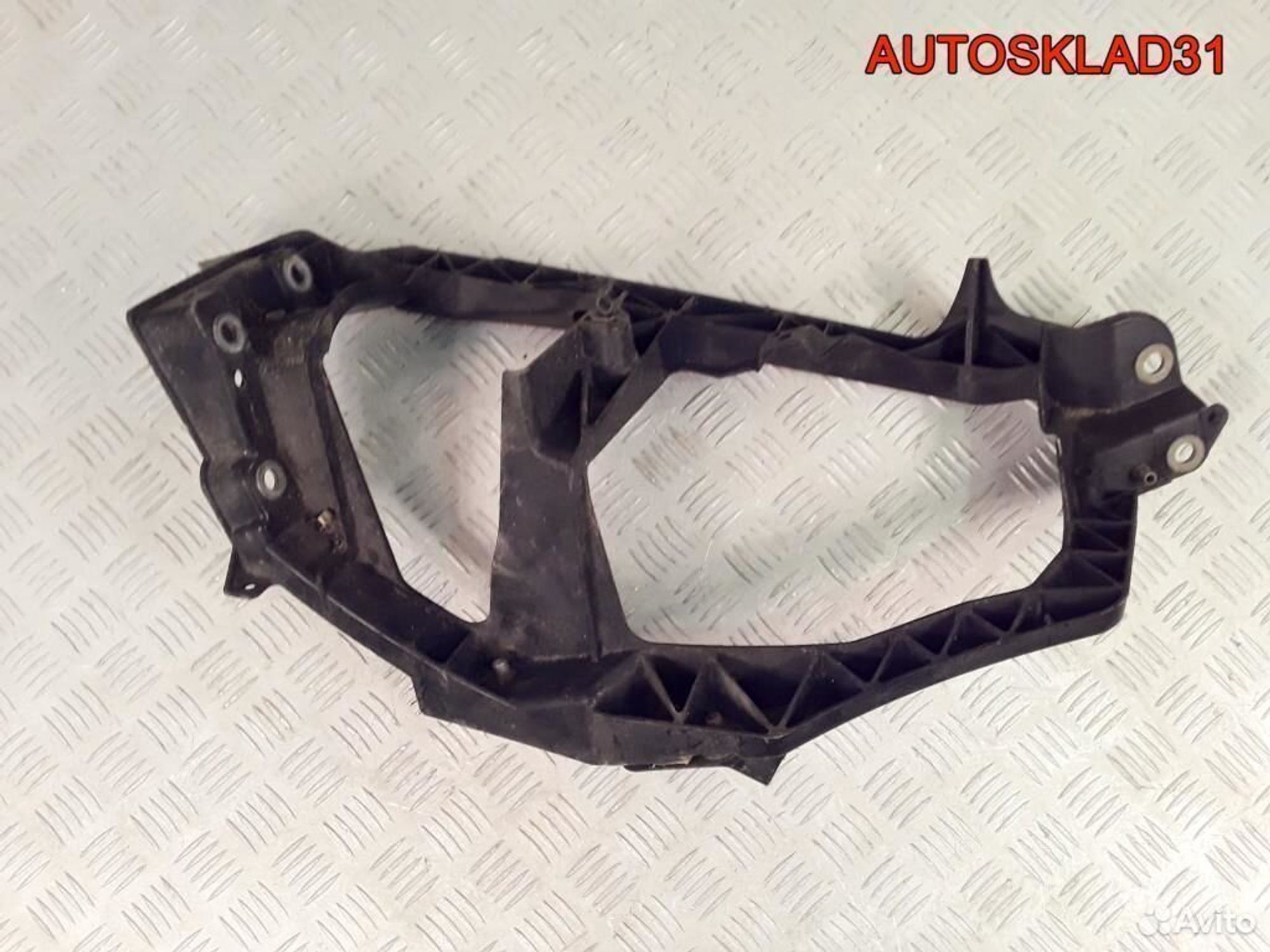 Панель передняя правая Mitsubishi Colt Z3 MN105060, 7000 рублей, Дубовое