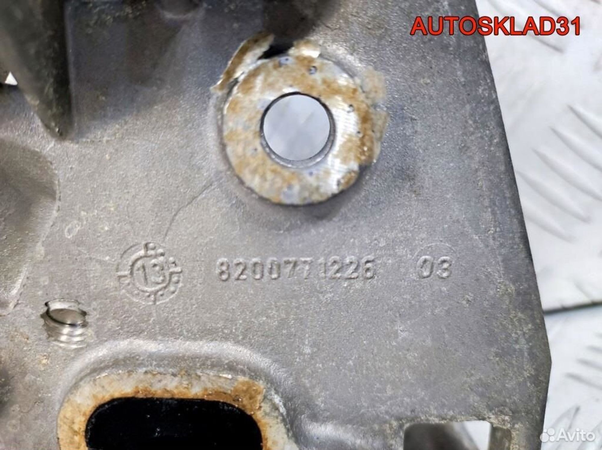 Кронштейн форсунки K9K Renault Megane 3 8200771226, 1100 рублей, Дубовое