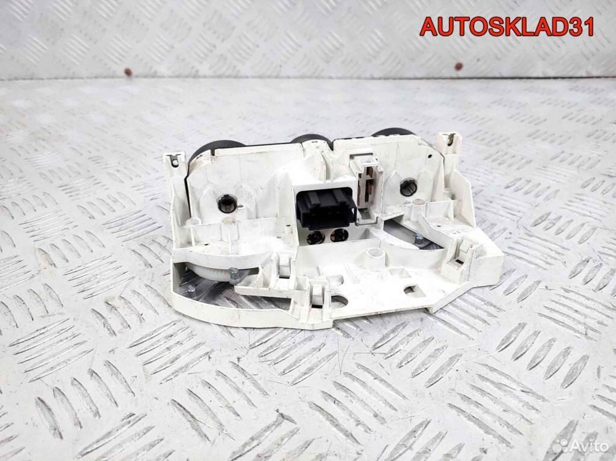Блок управления отопителем VW Beetle 1C0820045D, 3600 рублей, Дубовое
