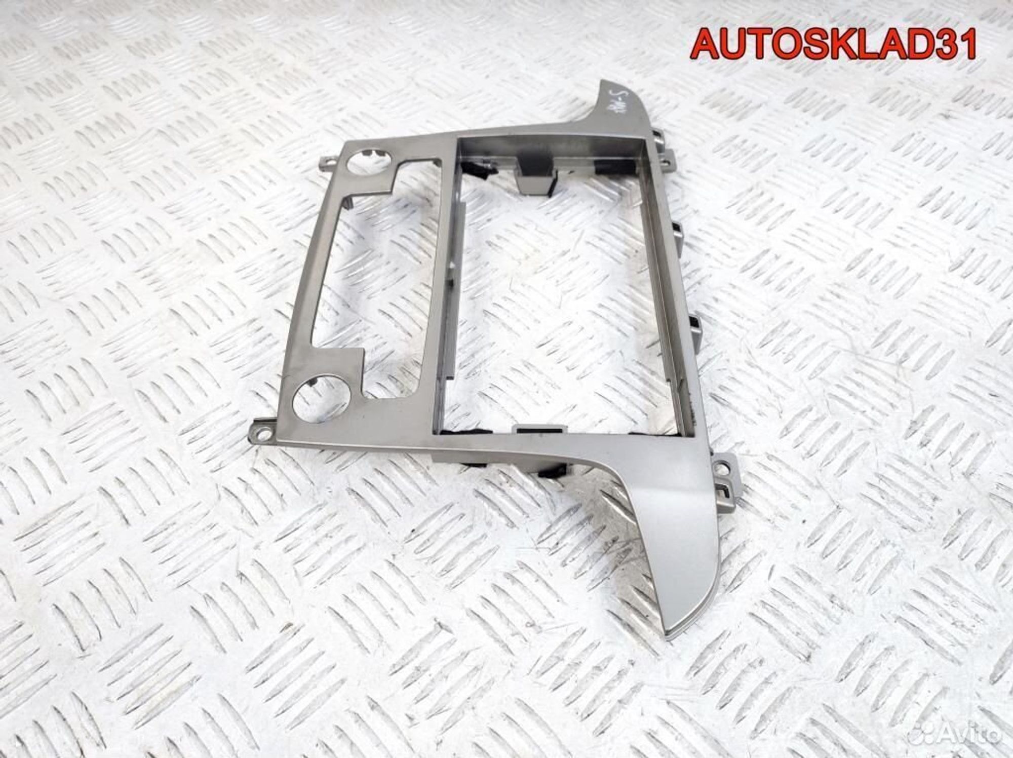 Рамка магнитолы Ford S-MAX 6M2118522BE, 1700 рублей, Дубовое