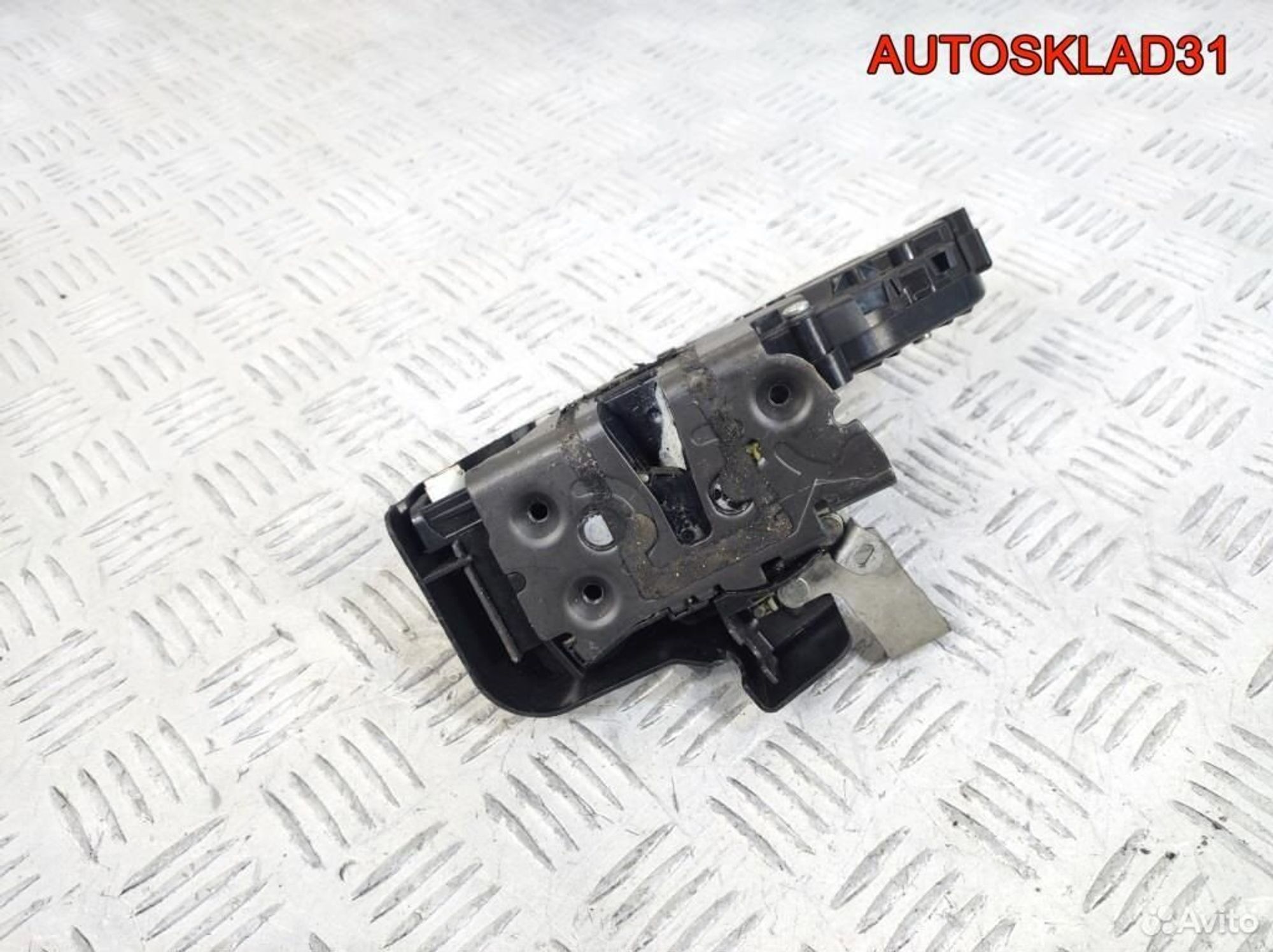 Замок двери задней левой Ford Focus 2 4M5AA26413EE, 2300 рублей, Дубовое