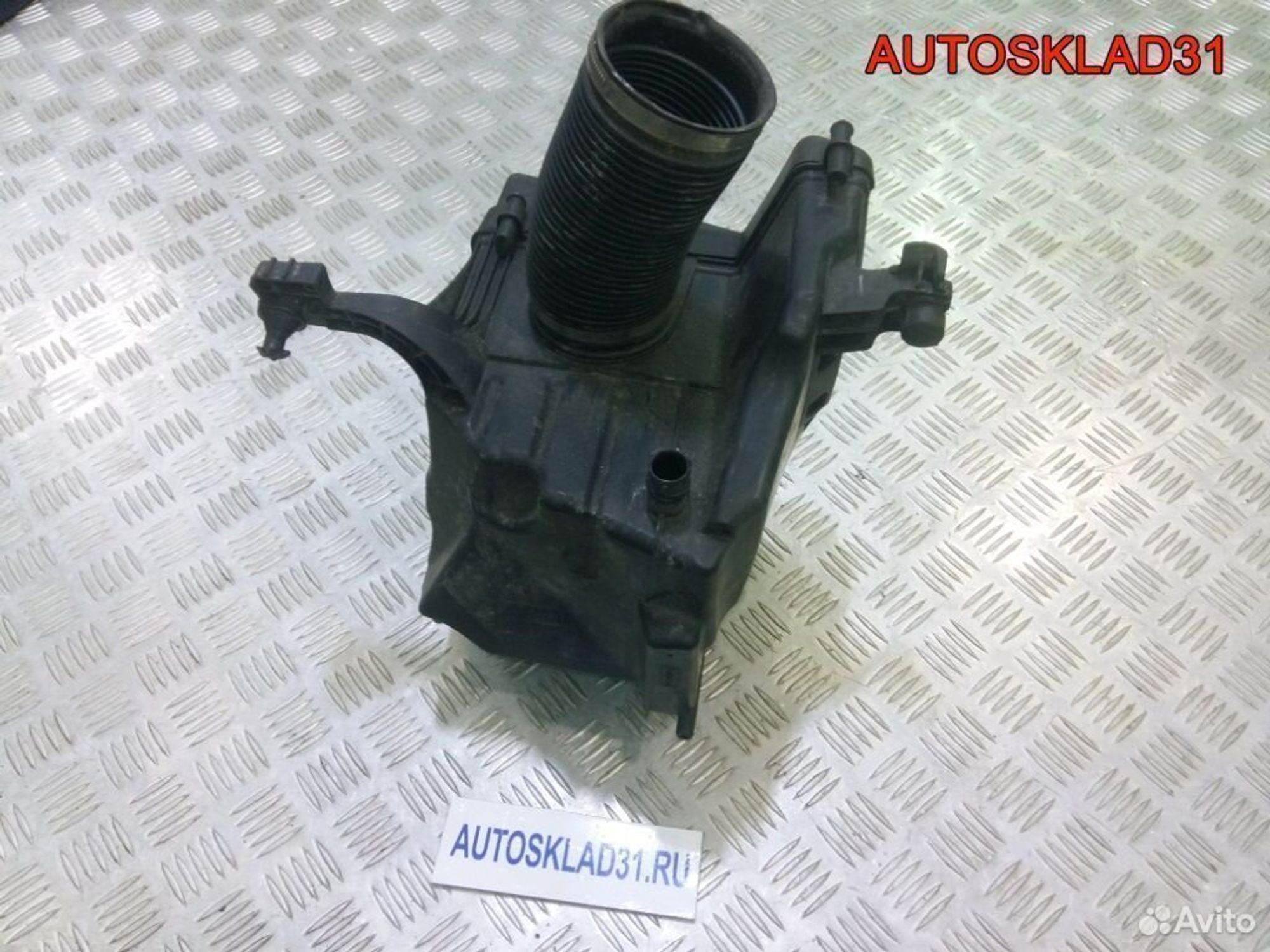 Корпус воздушного фильтра Ford Focus 2 7M519600AF, 2500 рублей, Дубовое