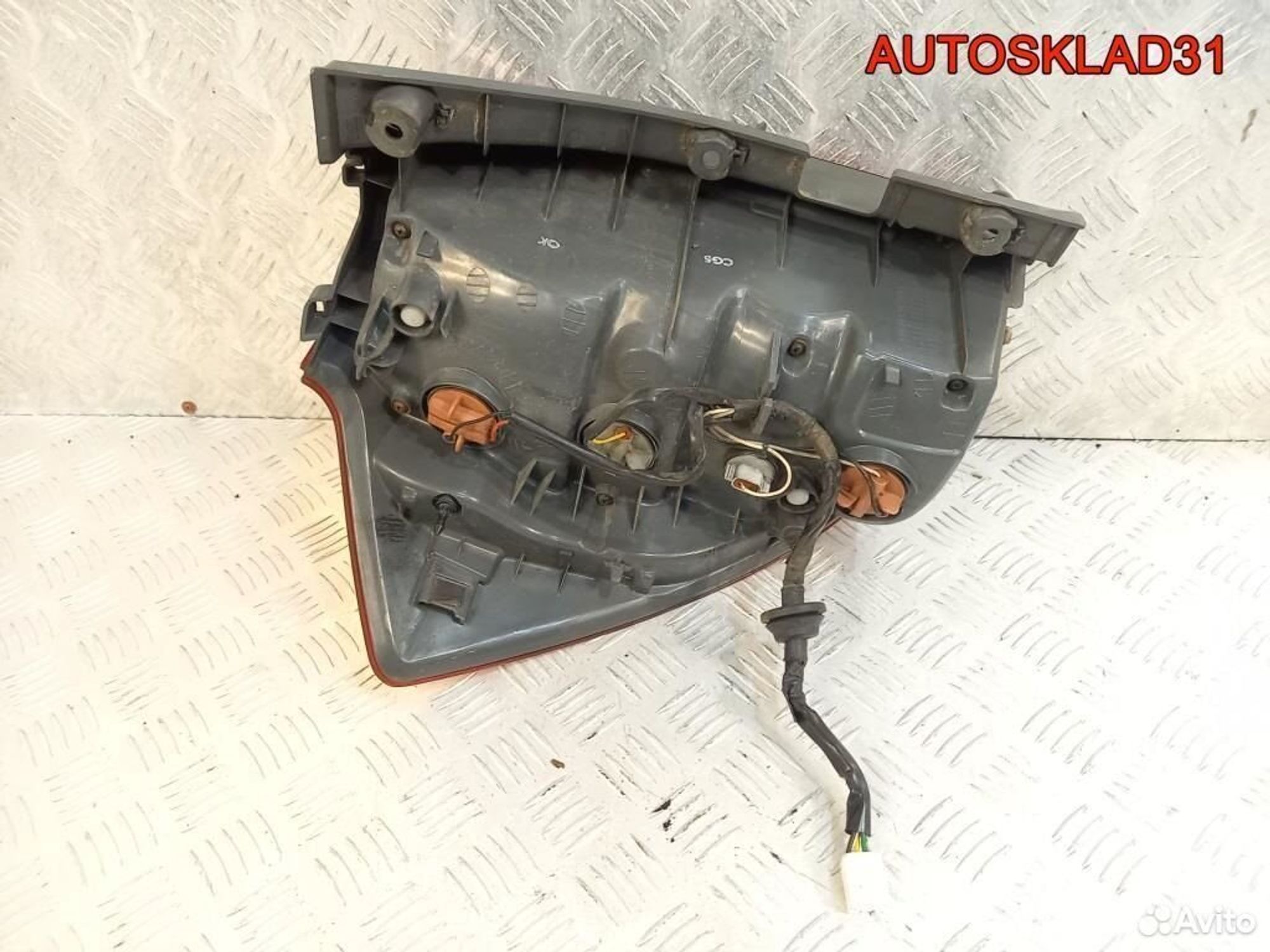 Фонарь задний правый Kia Ceed 924021H300 Универсал, 9200 рублей, Дубовое