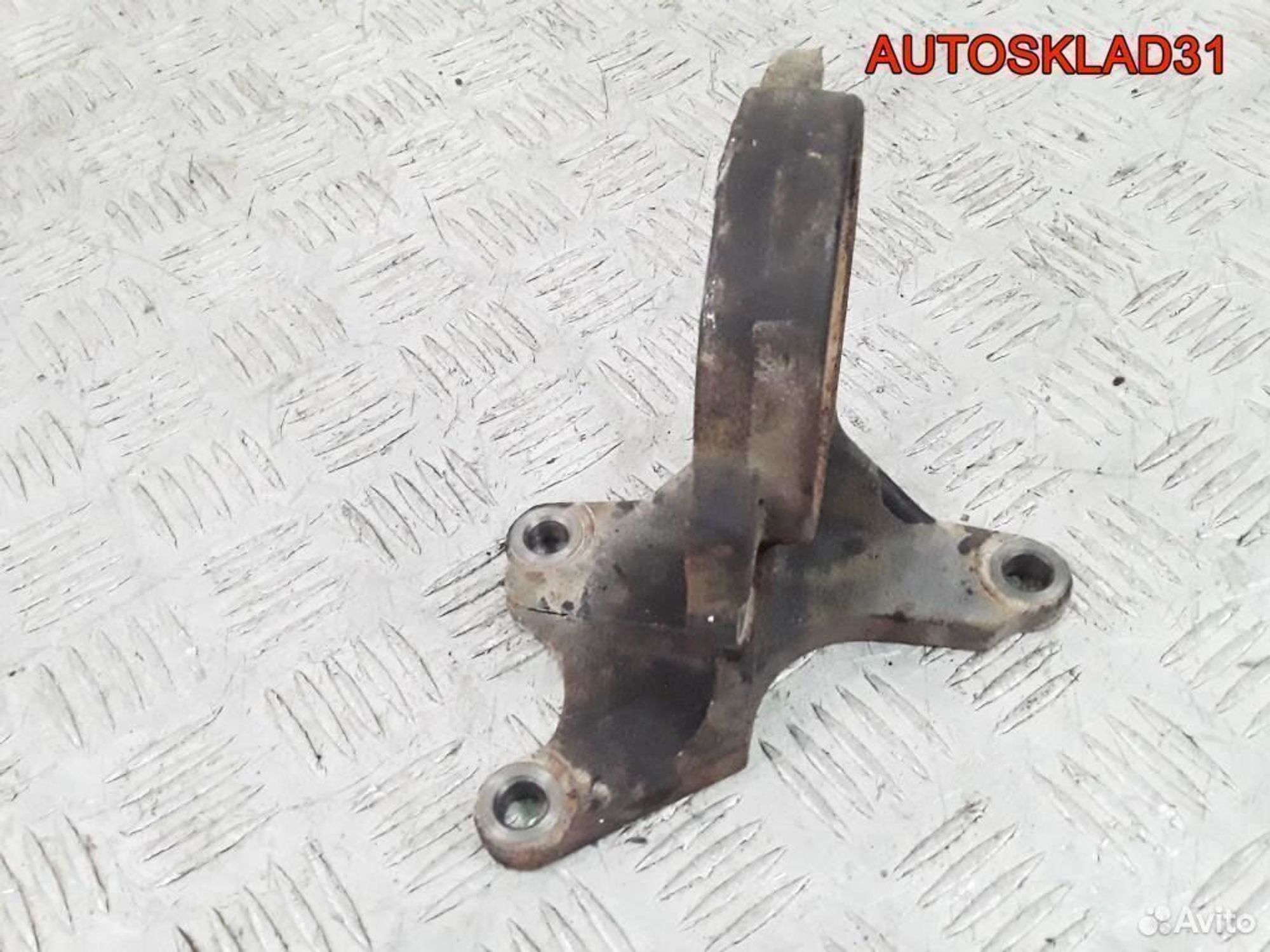 Кронштейн промежуточного вала Toyota Corolla 2,2 2ADFTV, 1200 рублей, Дубовое