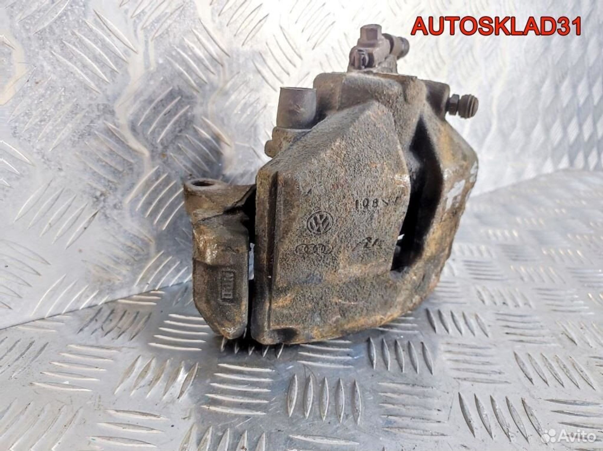 Суппорт тормозной передний левый VW Passat B6, 2300 рублей, Дубовое