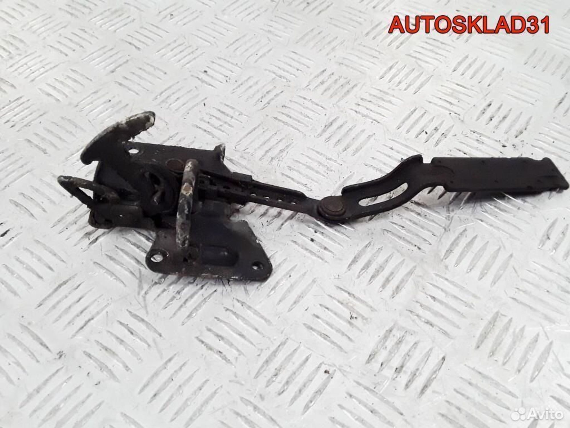 Замок капота Audi A6 C5 4B0823480C, 1100 рублей, Дубовое