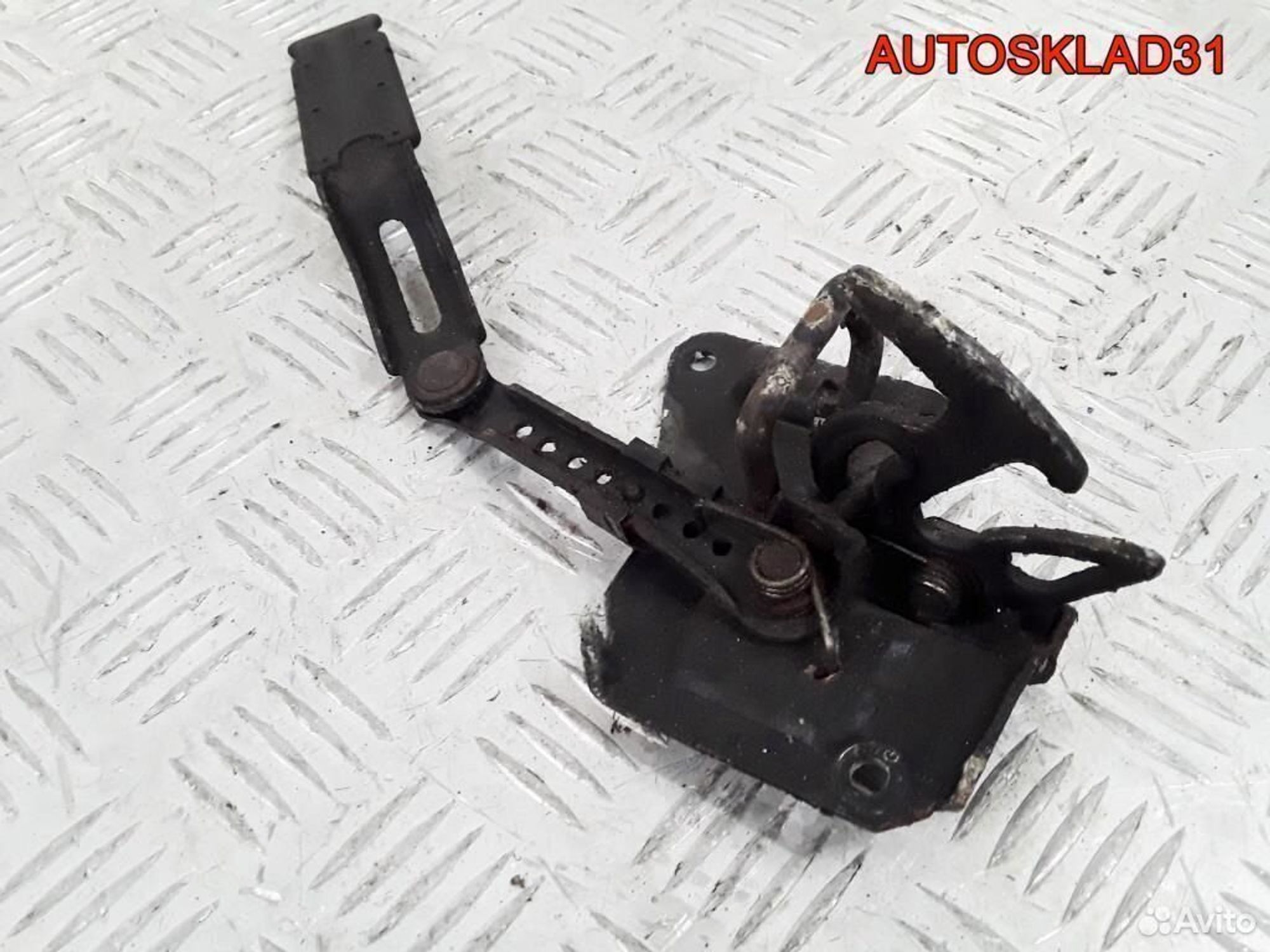 Замок капота Audi A6 C5 4B0823480C, 1100 рублей, Дубовое