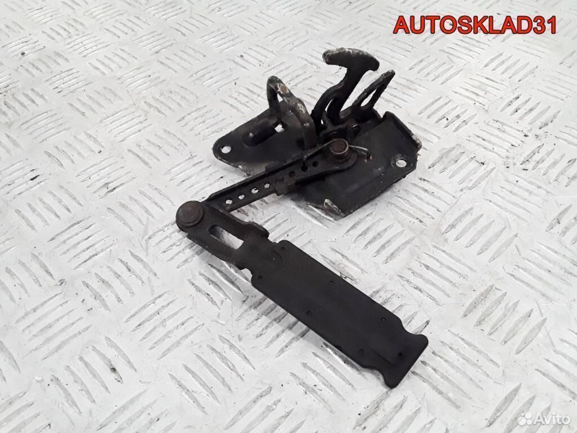 Замок капота Audi A6 C5 4B0823480C, 1100 рублей, Дубовое