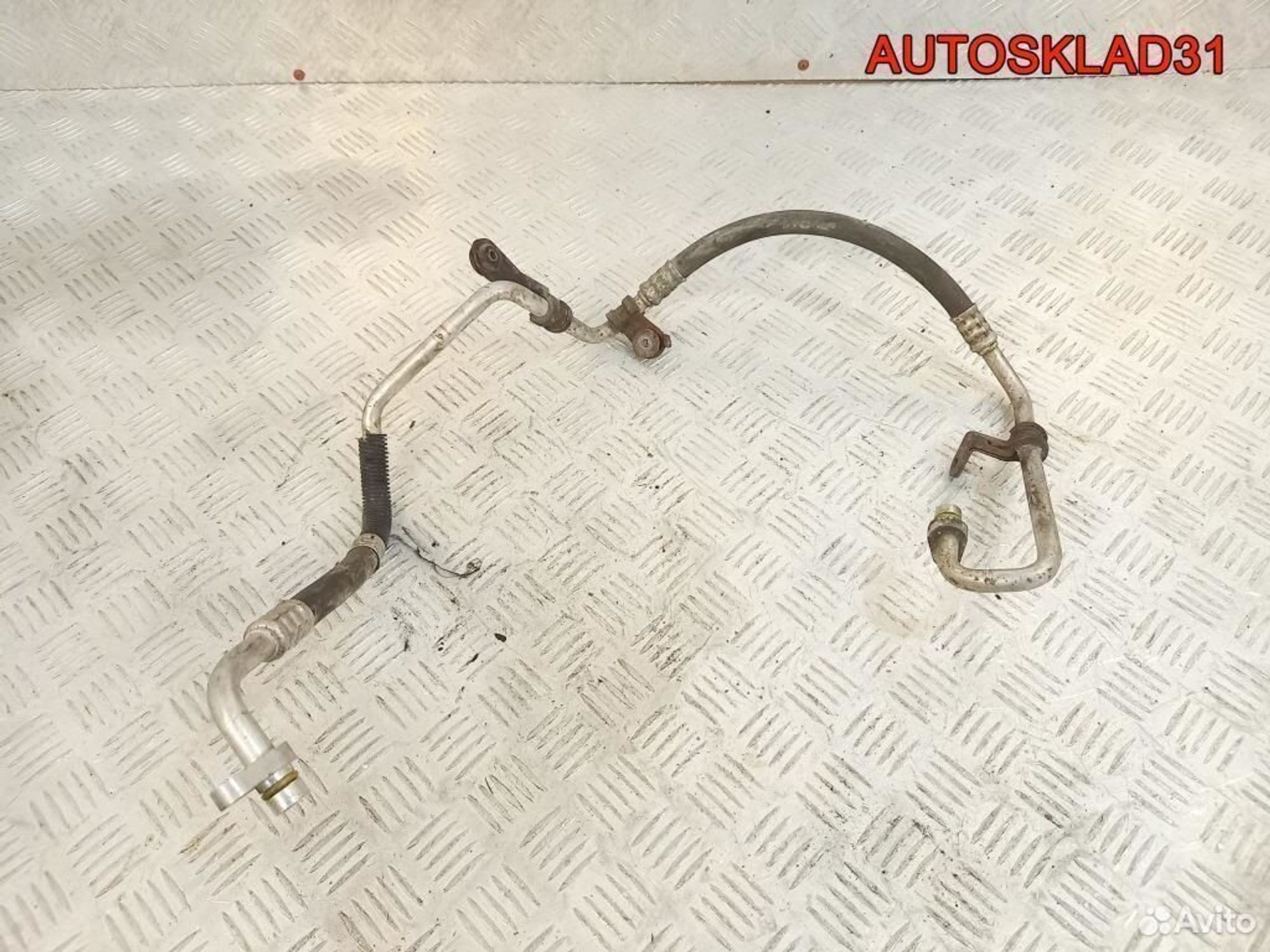 Трубка кондиционера Renault Megane 3 924900018R, 2700 рублей, Дубовое