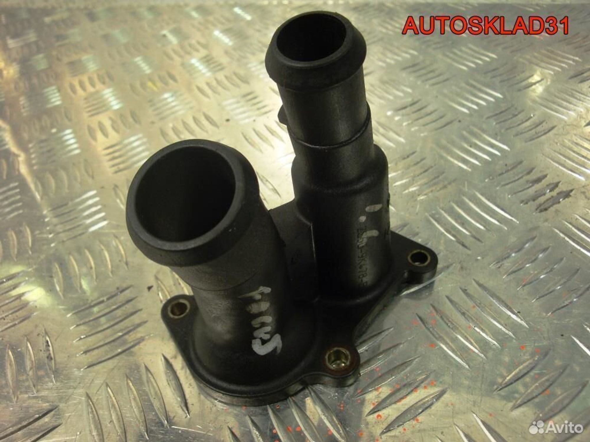 Крышка термостата Ford Focus 2 2S6G9K478BA, 600 рублей, Дубовое